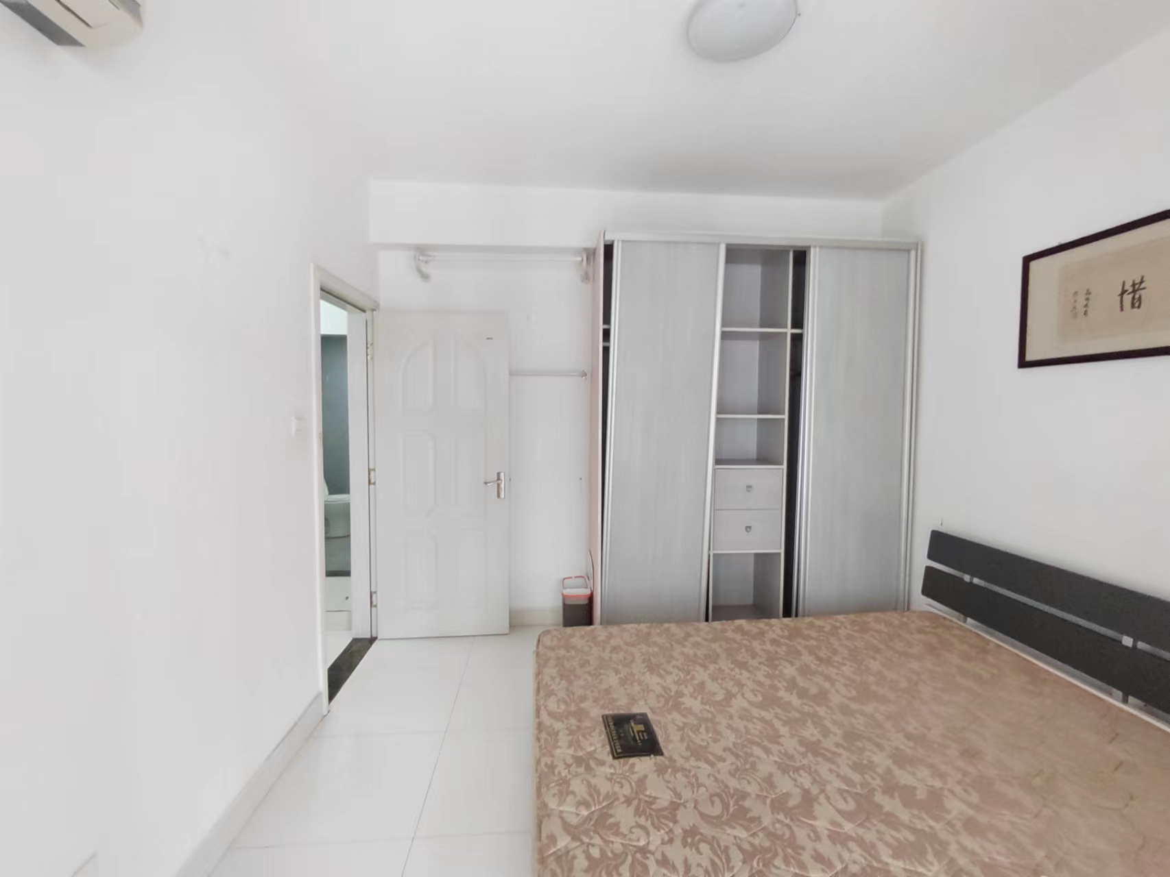 蔚兰天成 1室1厅1卫 90.0万 蔚兰天成 1室1厅1卫 90.0万室内图