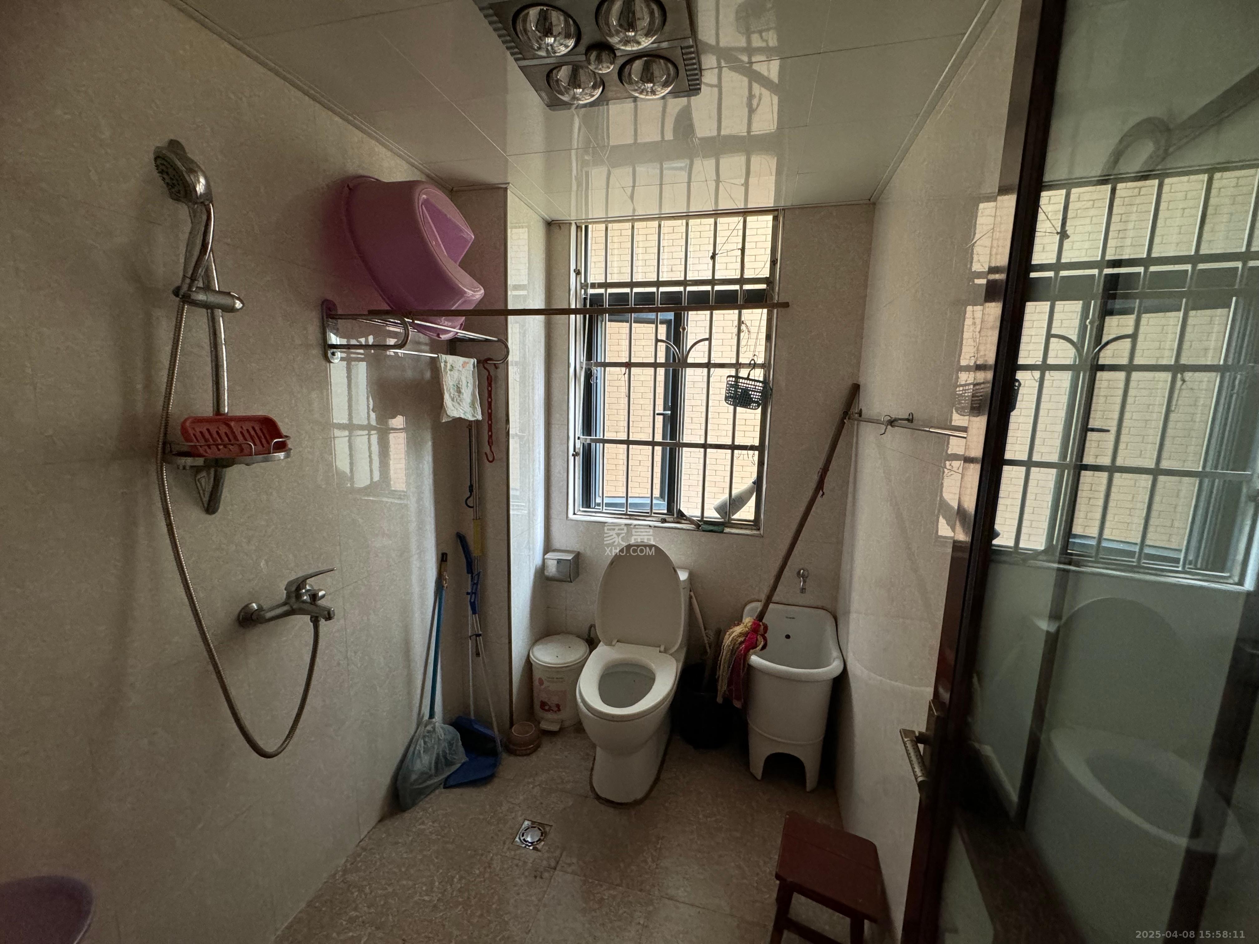 谷山乐园二期  1室2厅1卫    2100.0元/月 谷山乐园二期  1室2厅1卫    2100.0元/月室内图