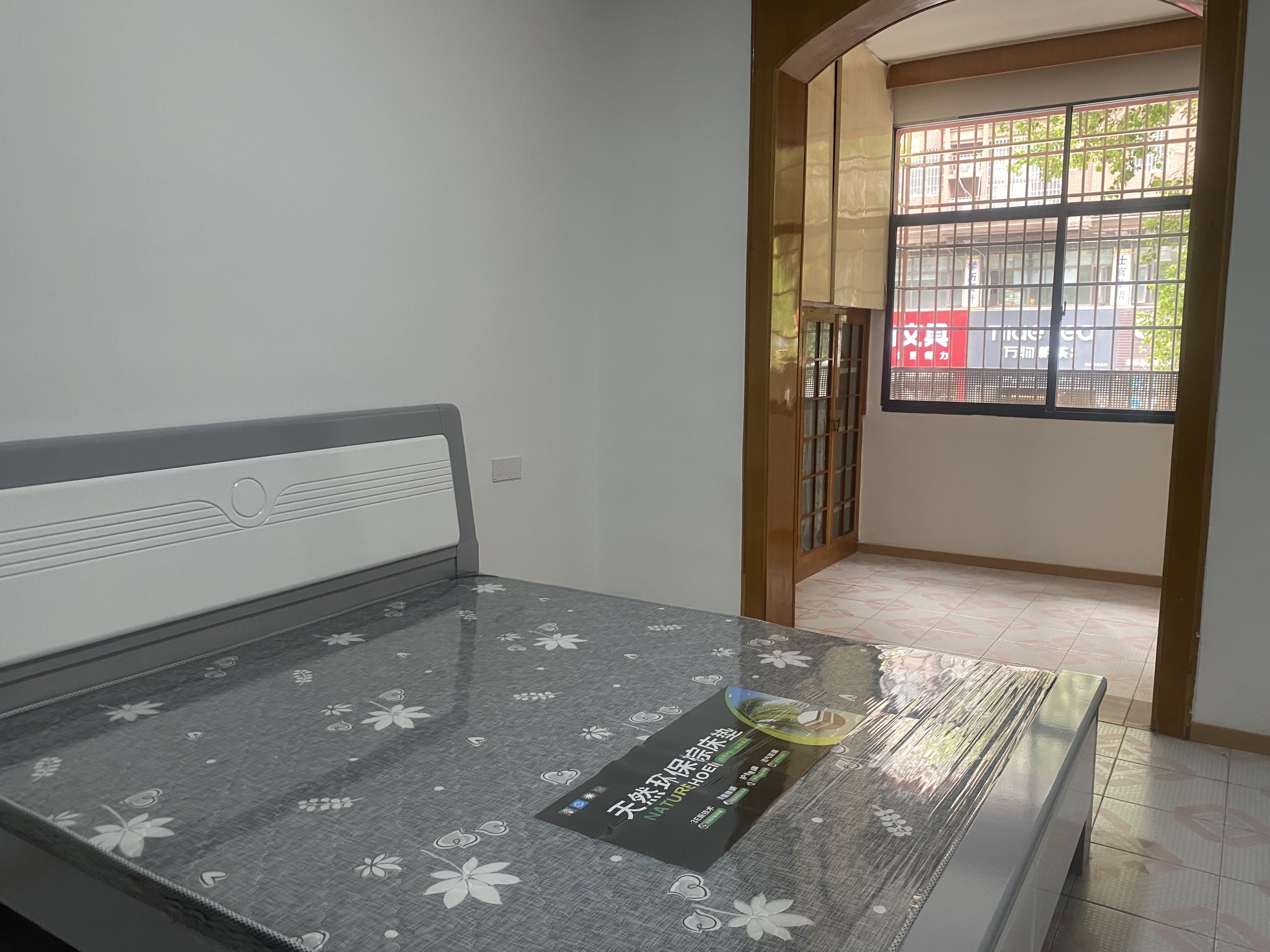 娄底技师学院家属院 2室1厅1卫 1200.0元/月 娄底技师学院家属院 2室1厅1卫 1200.0元/月室内图