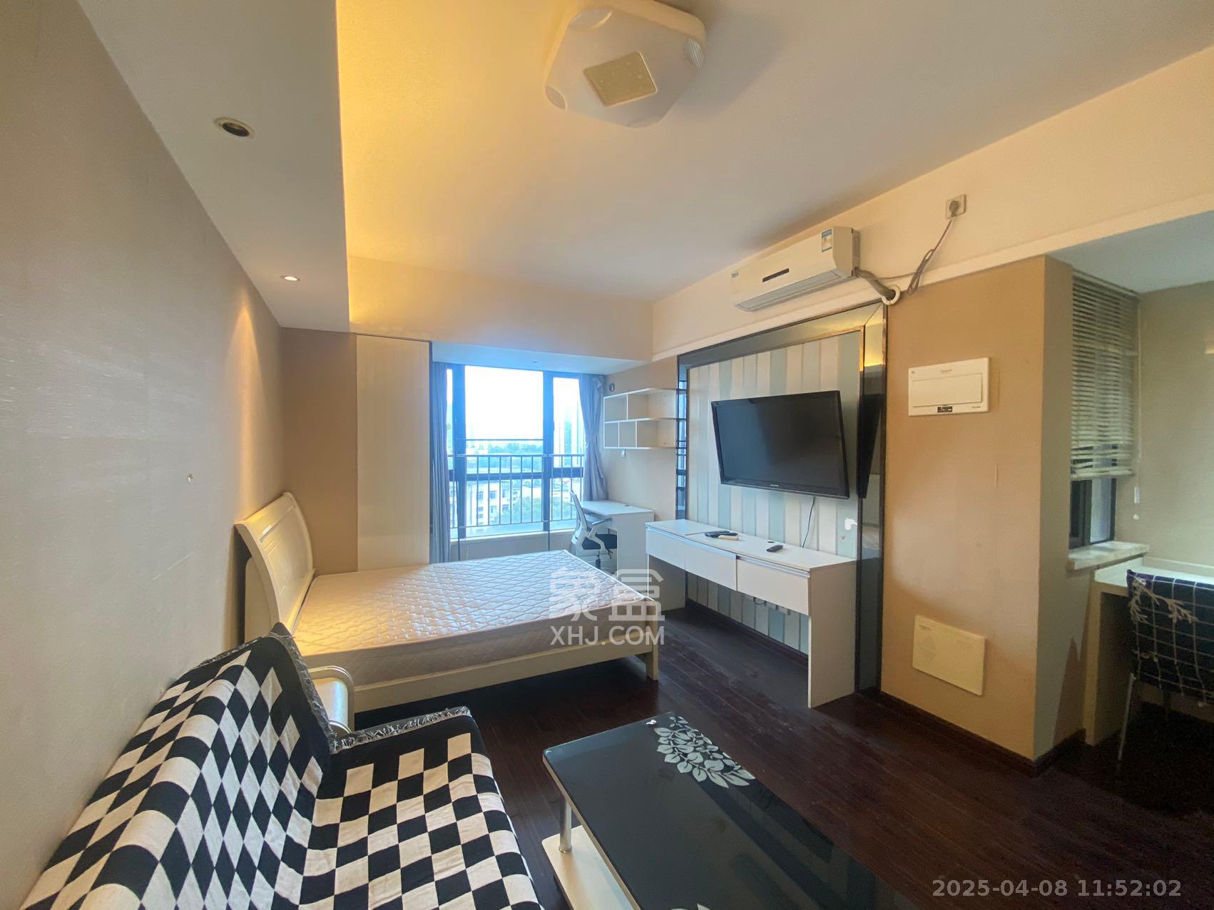 德思勤城市广场(宝格丽公寓) 1室1厅1卫 1500.0元/月 德思勤城市广场(宝格丽公寓) 1室1厅1卫 1500.0元/月室内图