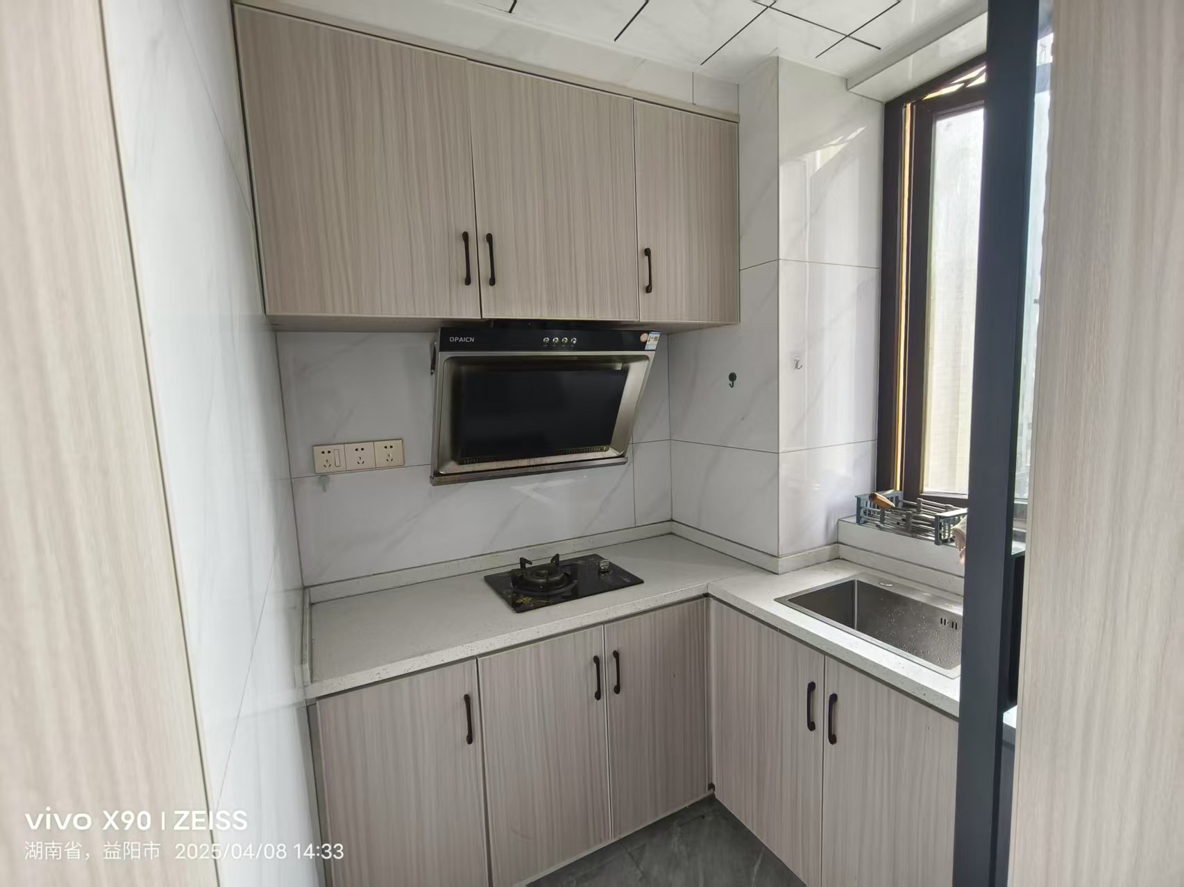 保利香槟国际  1室1厅1卫    1300.0元/月 保利香槟国际  1室1厅1卫    1300.0元/月室内图