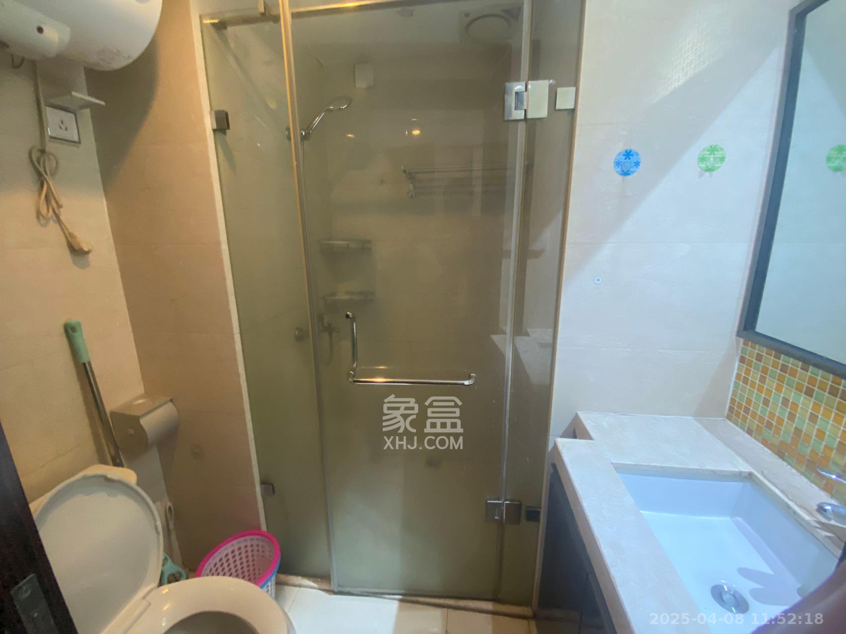 德思勤城市广场(宝格丽公寓) 1室1厅1卫 1500.0元/月 德思勤城市广场(宝格丽公寓) 1室1厅1卫 1500.0元/月室内图