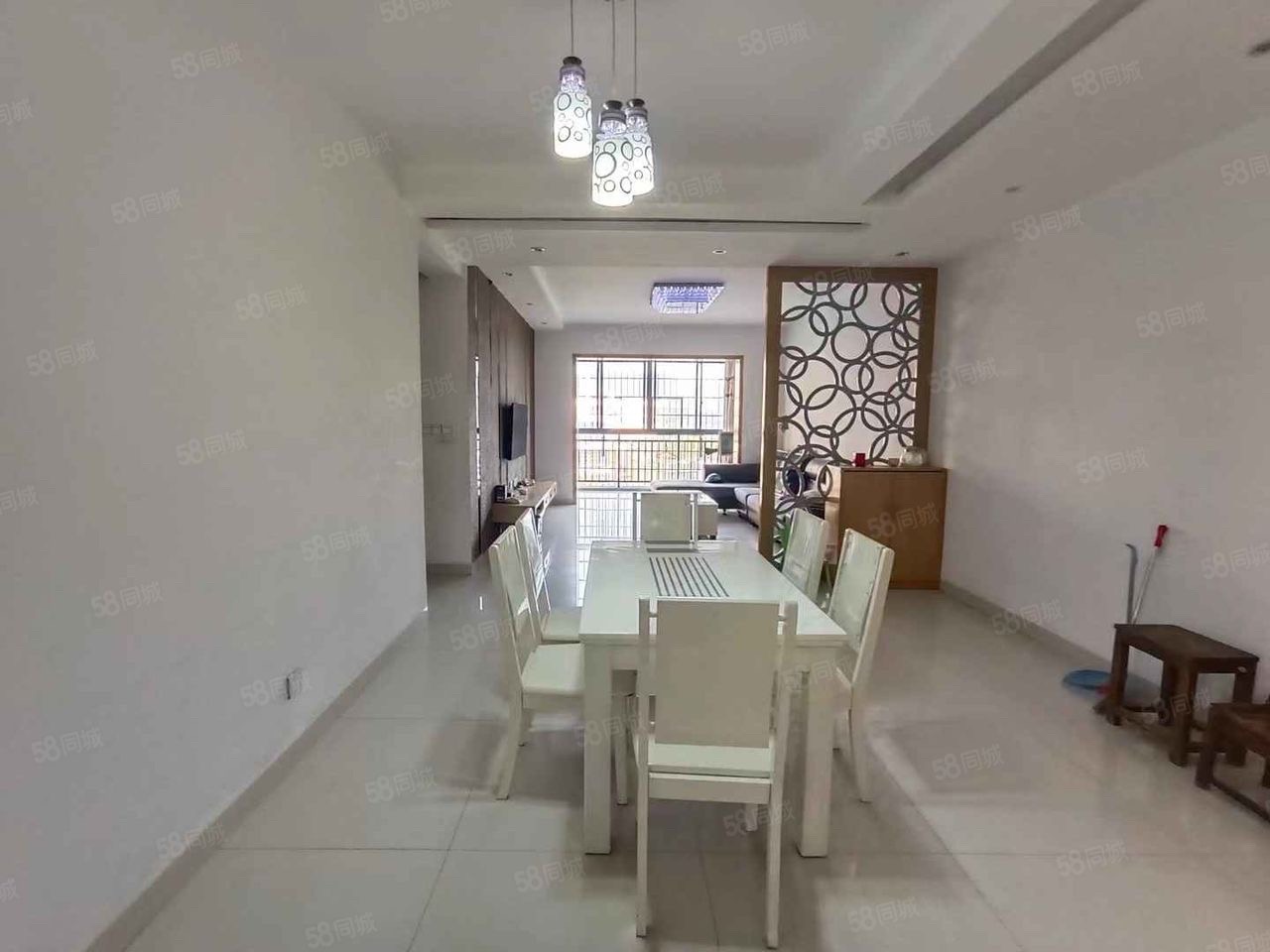 亿豪名园 3室2厅2卫 1500.0元/月 亿豪名园 3室2厅2卫 1500.0元/月室内图