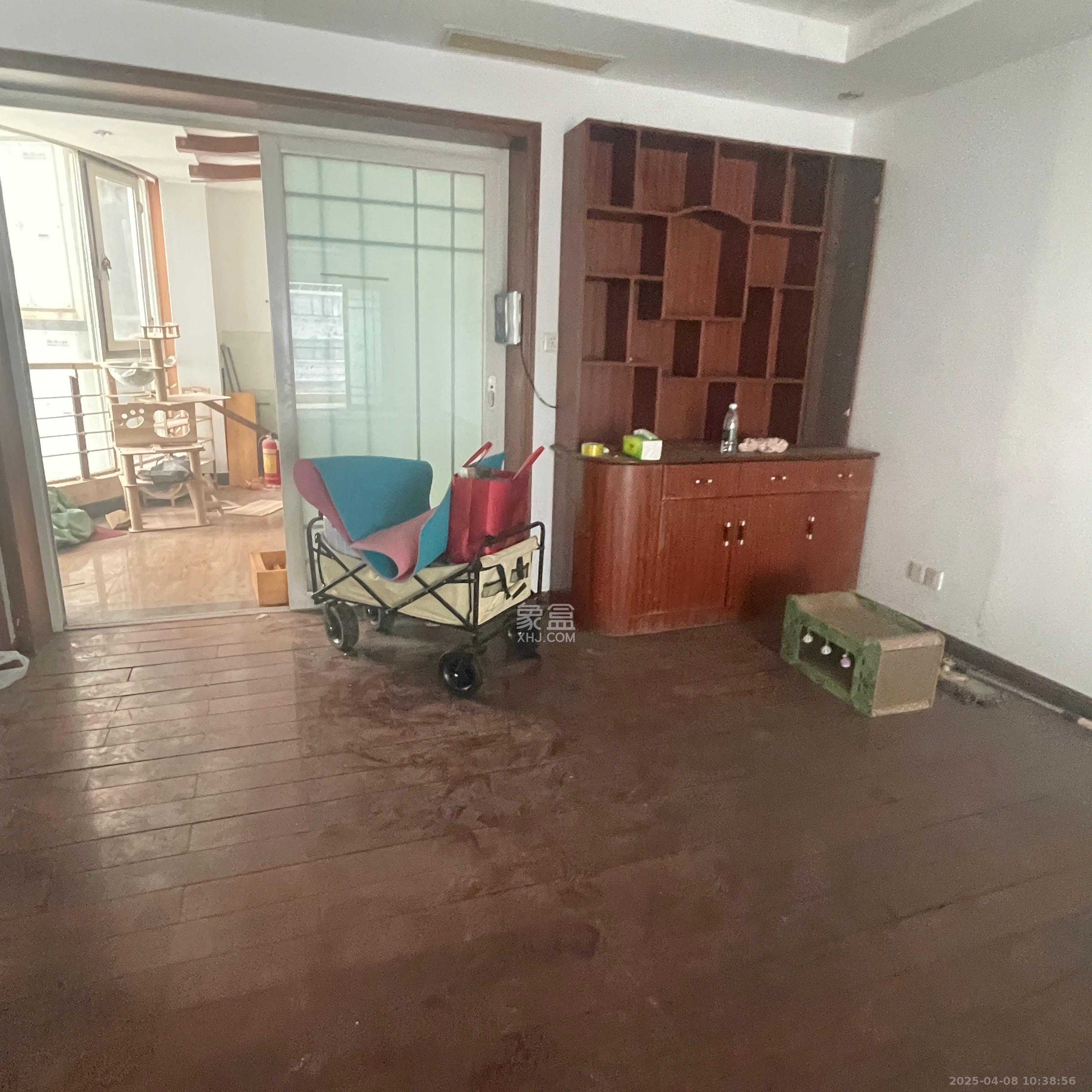 新世纪花苑  3室2厅2卫    3000.0元/月 新世纪花苑  3室2厅2卫    3000.0元/月室内图