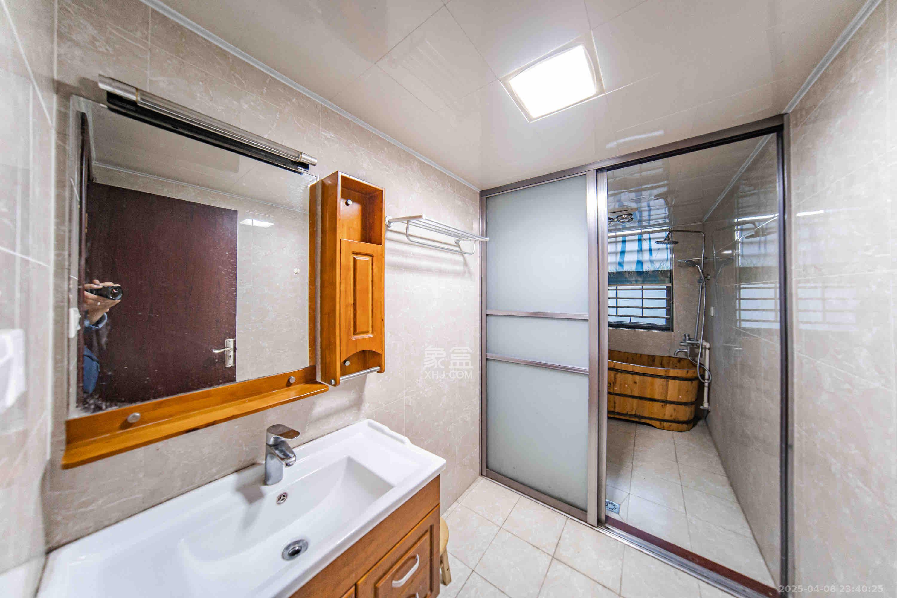 曙光泊岸 5室2厅2卫 5200.0元/月 曙光泊岸 5室2厅2卫 5200.0元/月室内图