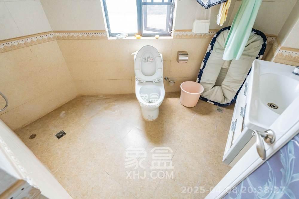 香江锦城  3室2厅2卫   4700.00元/月室内图