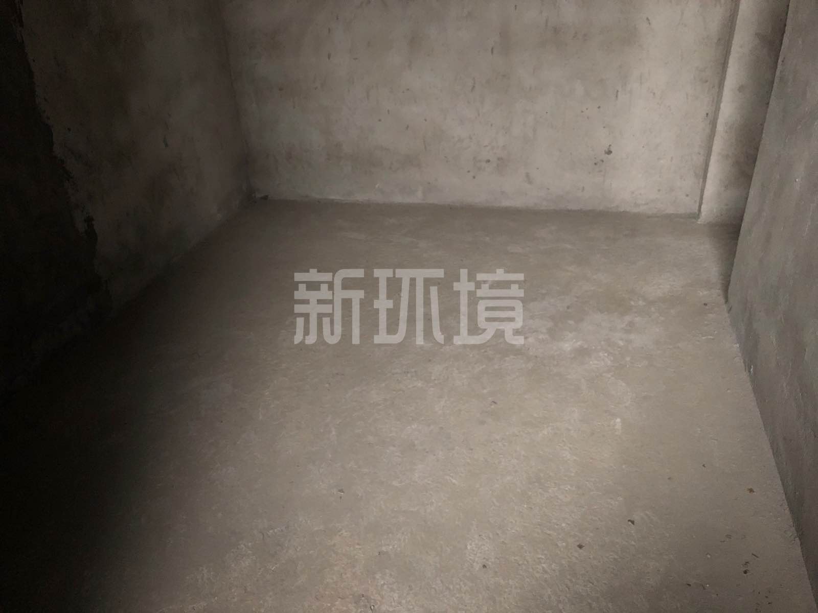 金华苑  1室0厅0卫   82.80万客厅