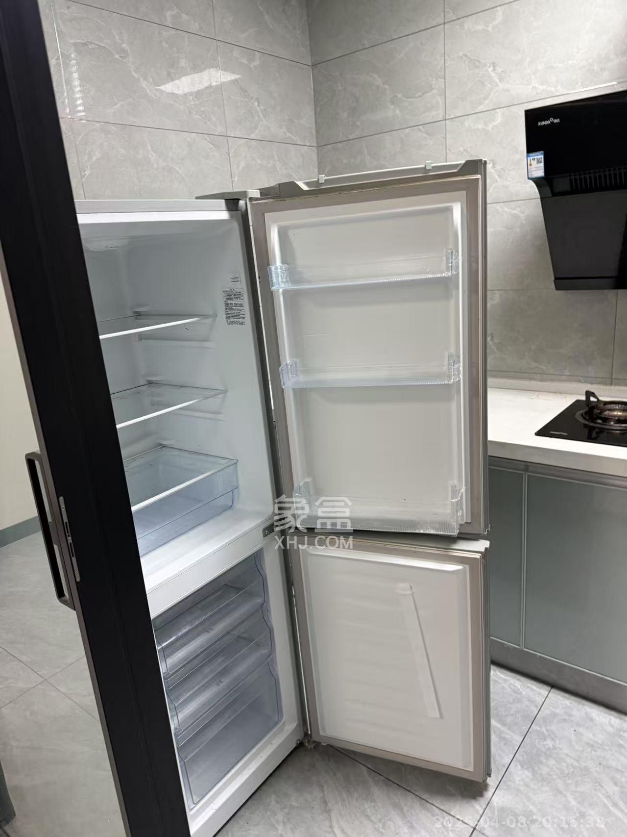 长房云时代  3室1厅2卫   2500.00元/月室内图