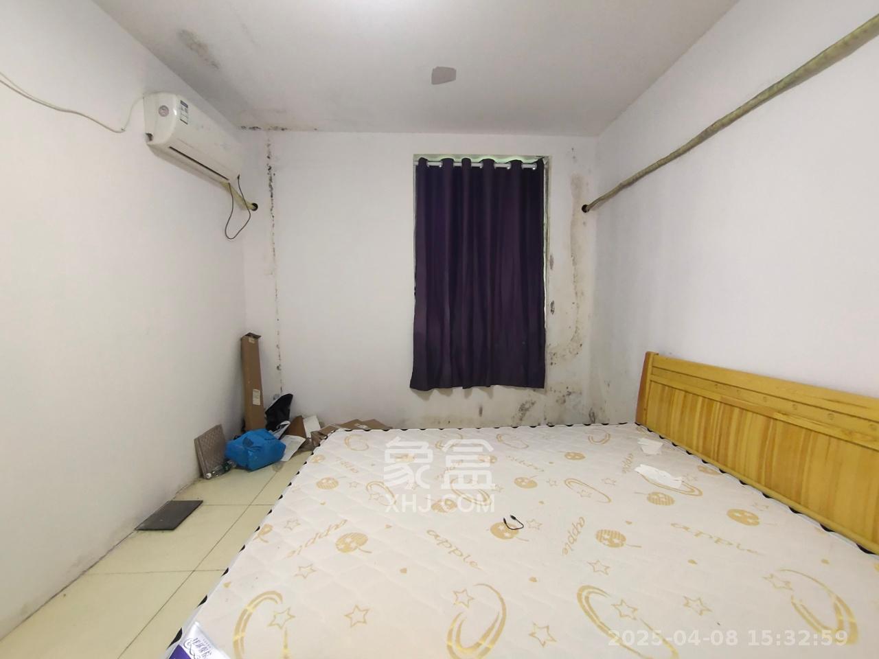东瓜山一村  4室2厅1卫   1500.00元/月室内图