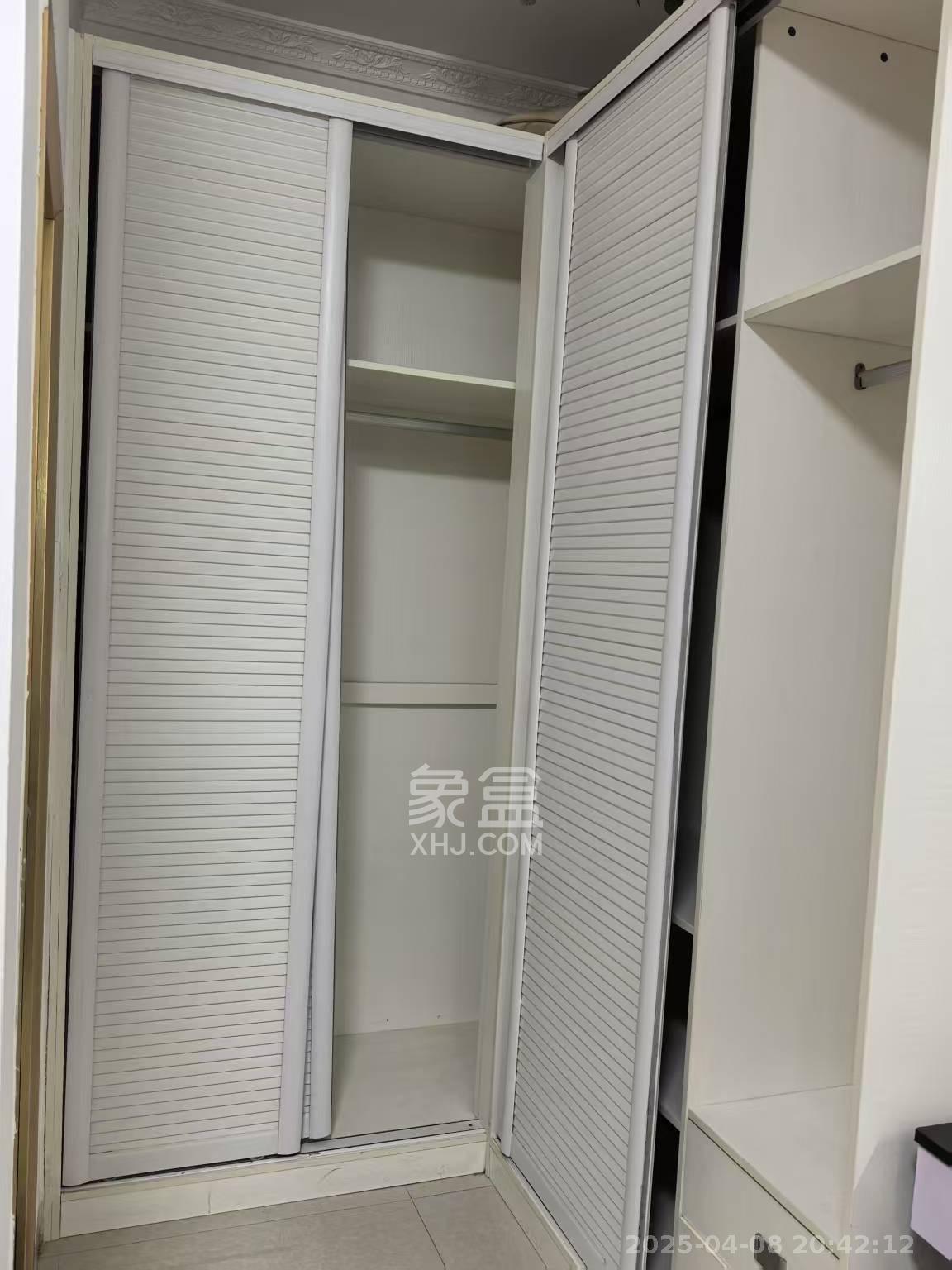 山水湾  1室1厅1卫   1500.00元/月室内图