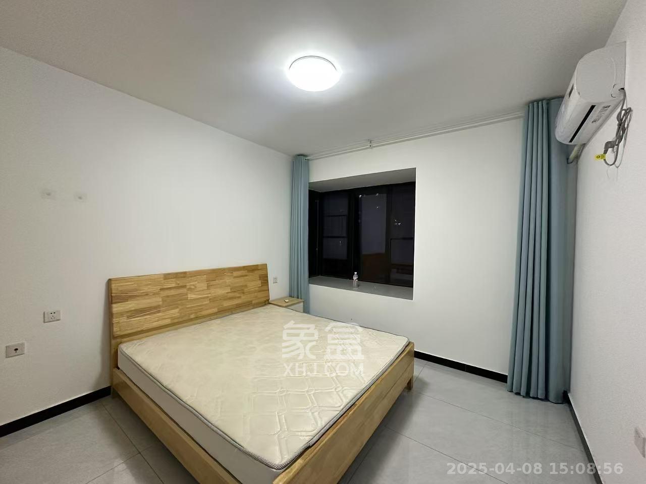 保利大都汇四期  4室2厅2卫   3300.00元/月室内图