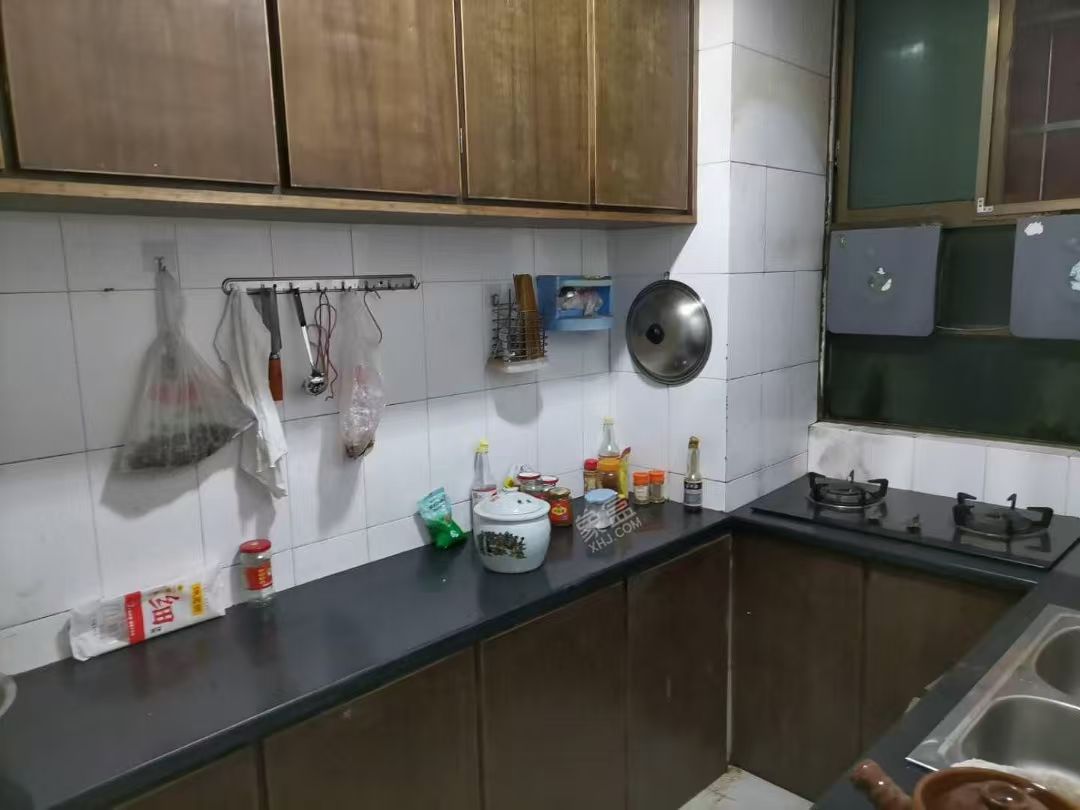 团结苑 3室2厅2卫 800.0元/月 团结苑 3室2厅2卫 800.0元/月室内图