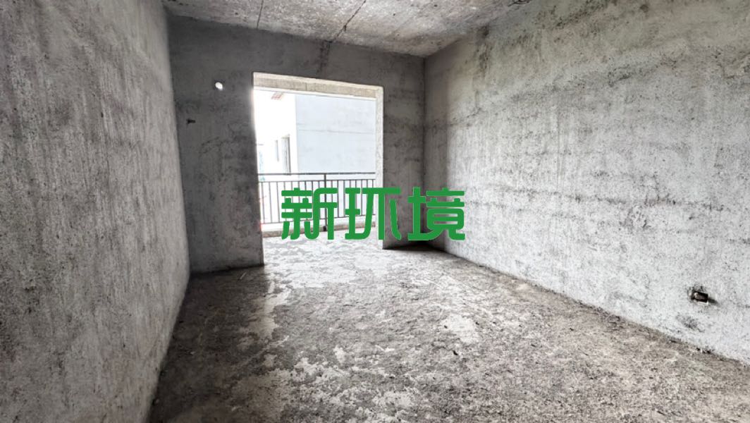 德皇新城  4室2厅2卫   89.00万客厅
