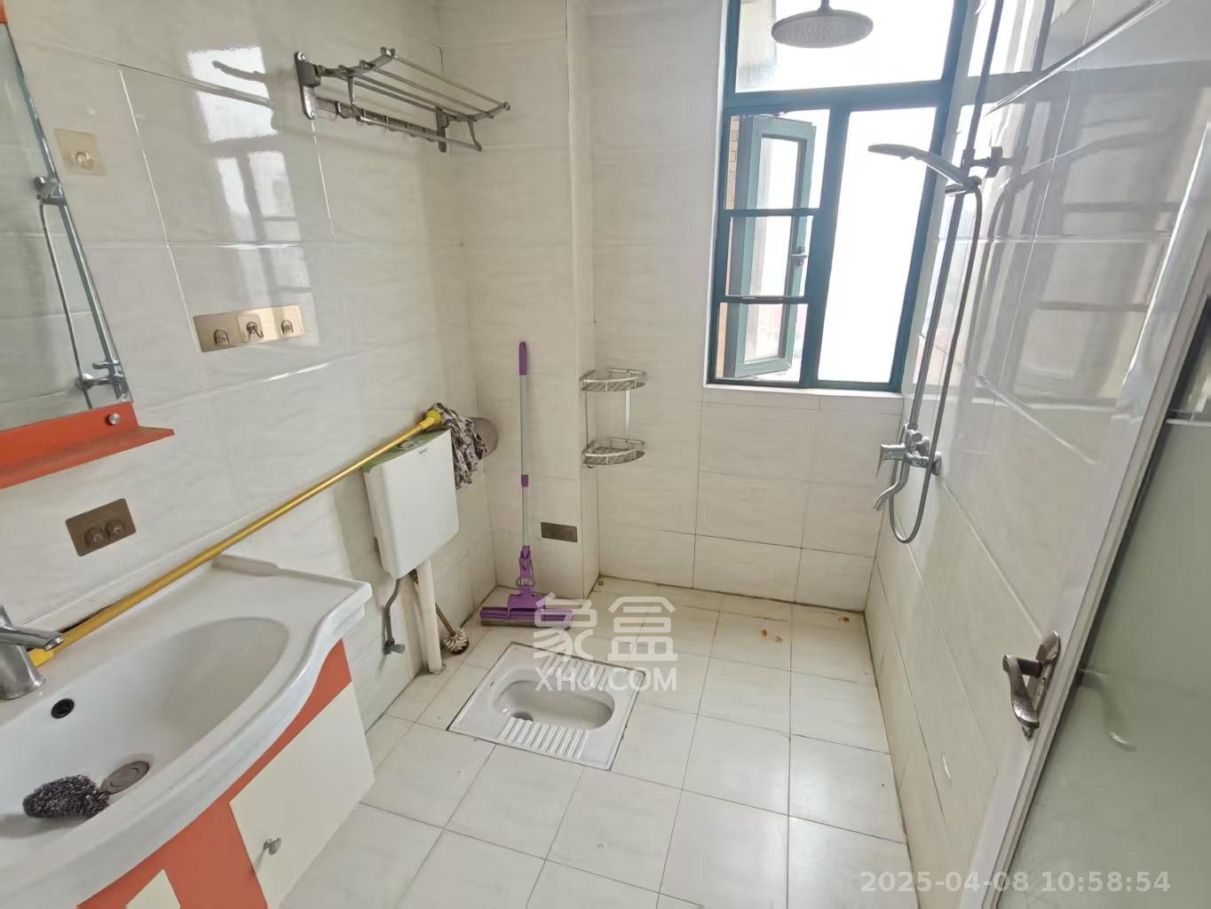 克拉美丽山庄(晟领国际) 3室2厅2卫 2500.0元/月 克拉美丽山庄(晟领国际) 3室2厅2卫 2500.0元/月室内图