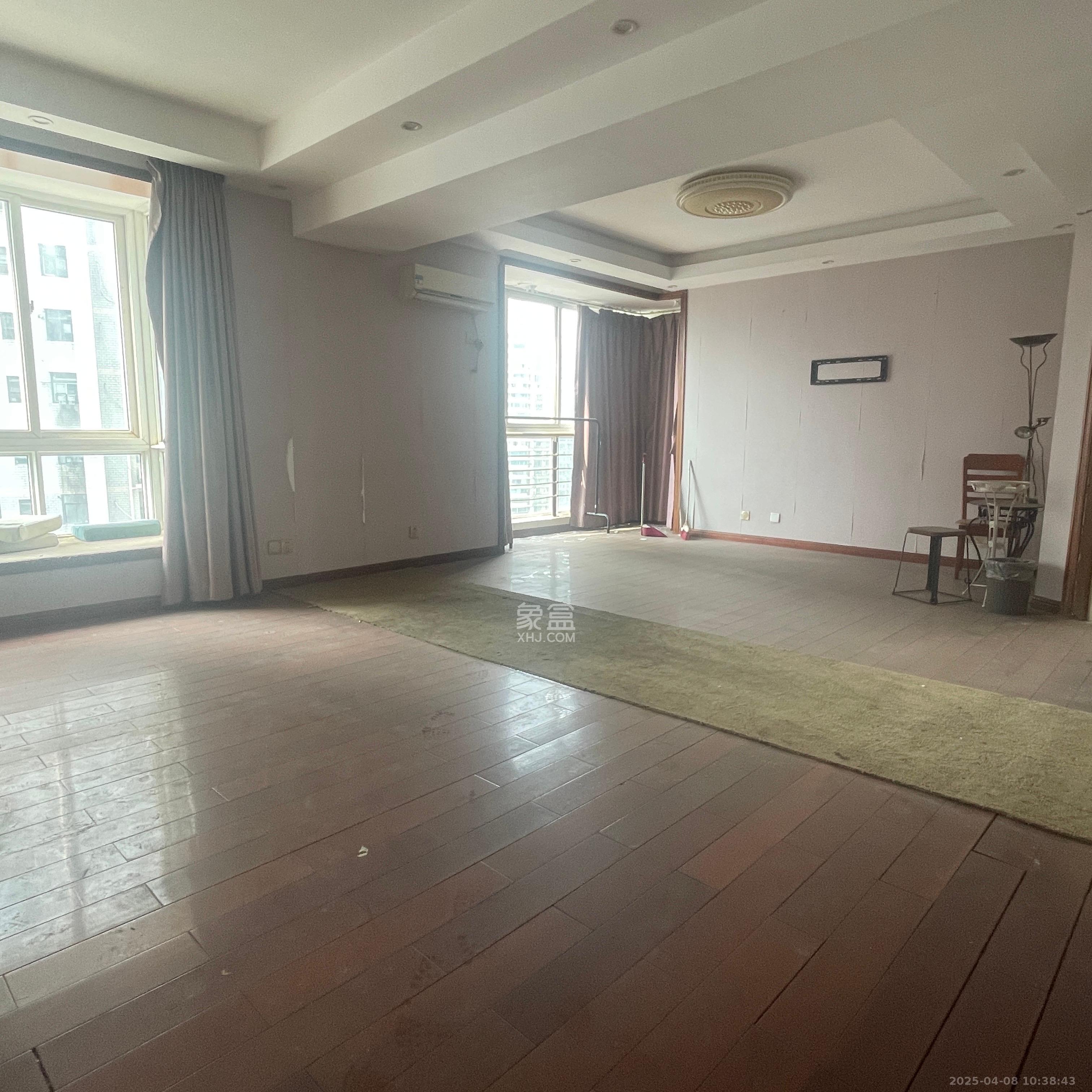 新世纪花苑  3室2厅2卫    3000.0元/月 新世纪花苑  3室2厅2卫    3000.0元/月室内图