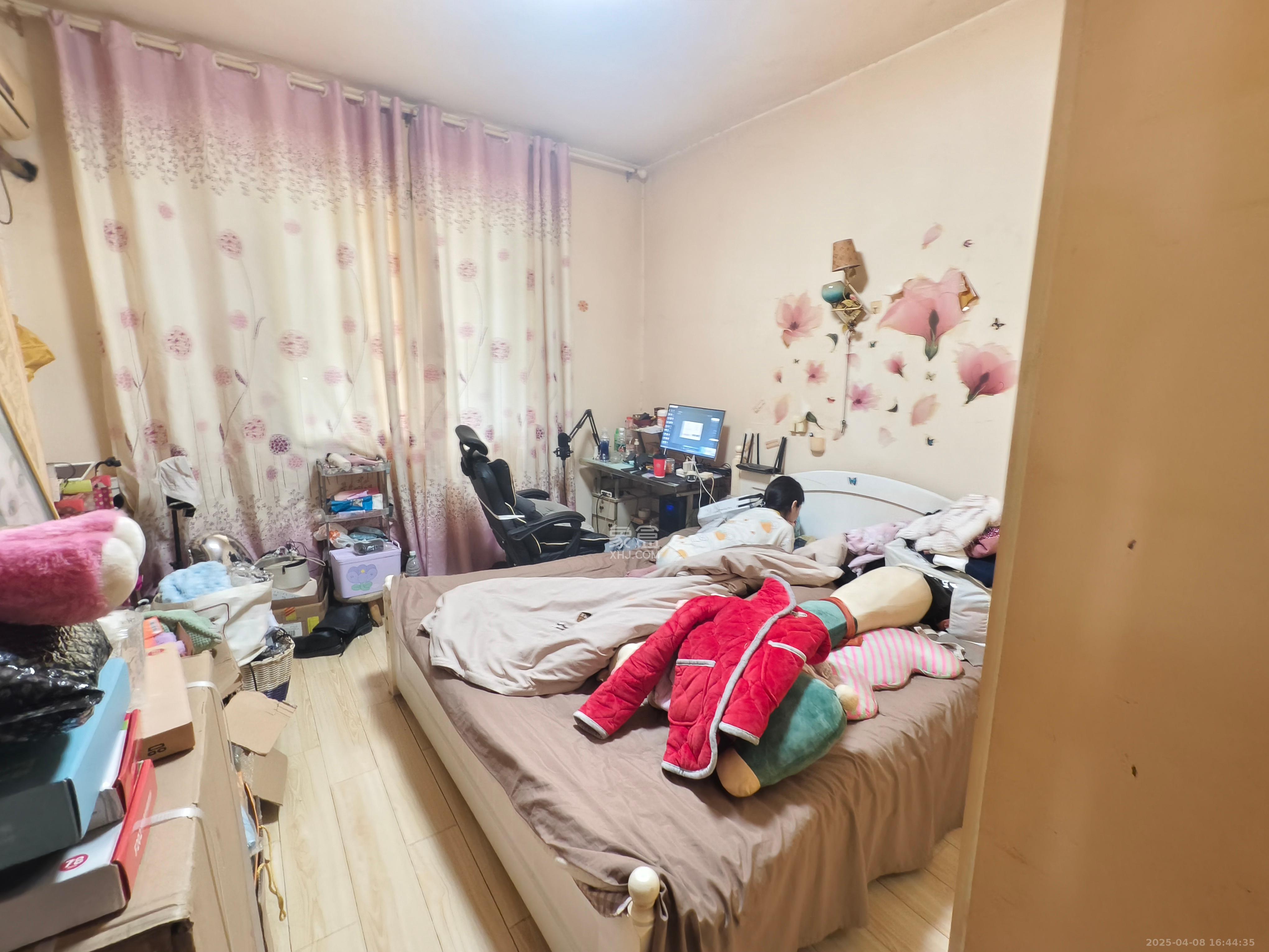 二机小区  3室2厅1卫   1700.00元/月室内图