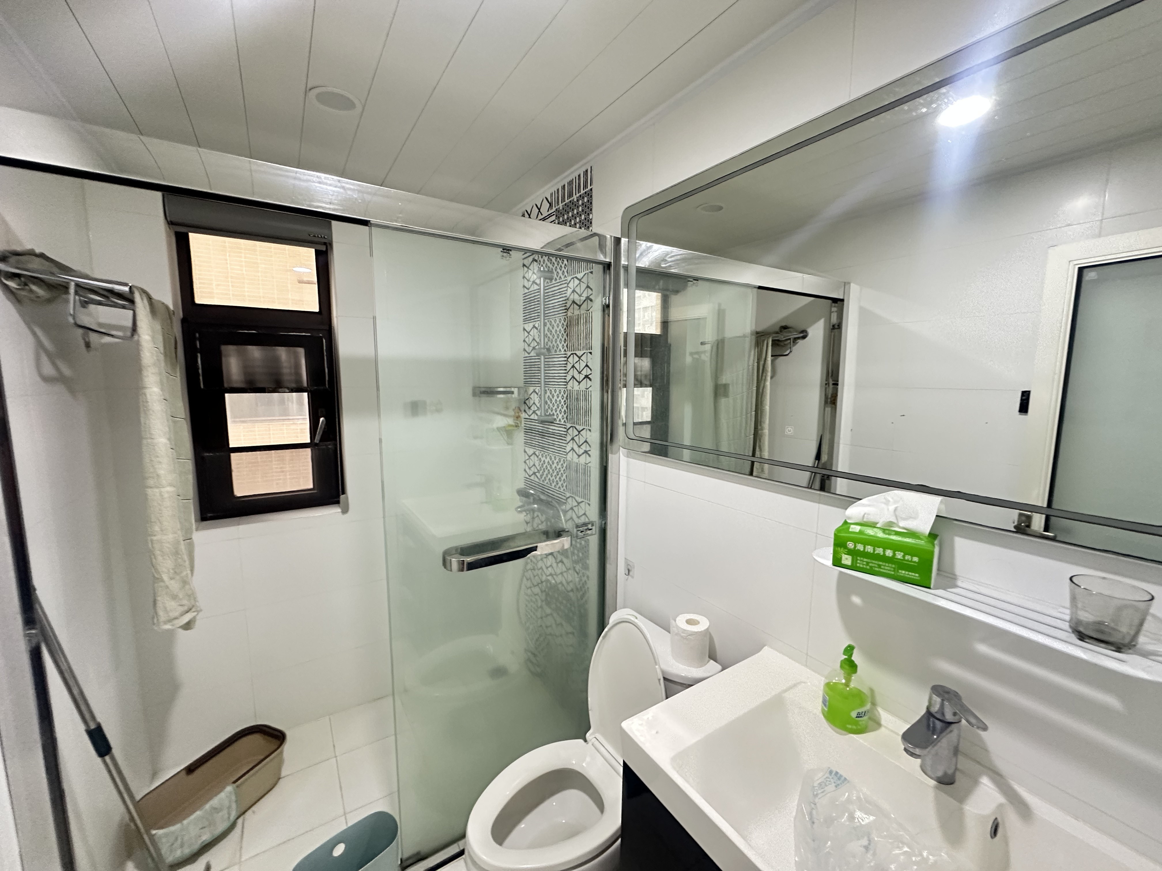 滨江海岸三期 4室2厅2卫 280.0万 滨江海岸三期 4室2厅2卫 280.0万室内图