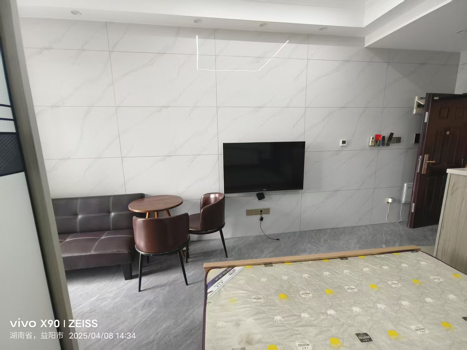 保利香槟国际  1室1厅1卫    1300.0元/月 保利香槟国际  1室1厅1卫    1300.0元/月室内图