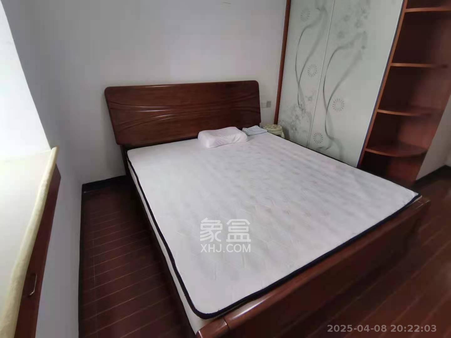 上河国际C区  1室2厅2卫   2600.00元/月室内图