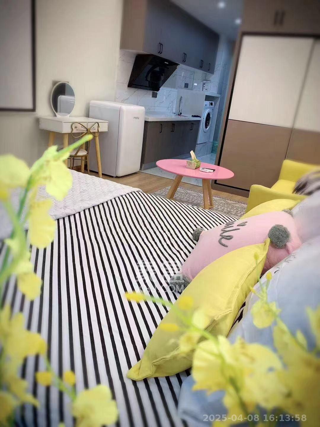 旭辉国际广场(永升商业广场) 1室0厅0卫 2000.0元/月 旭辉国际广场(永升商业广场) 1室0厅0卫 2000.0元/月室内图