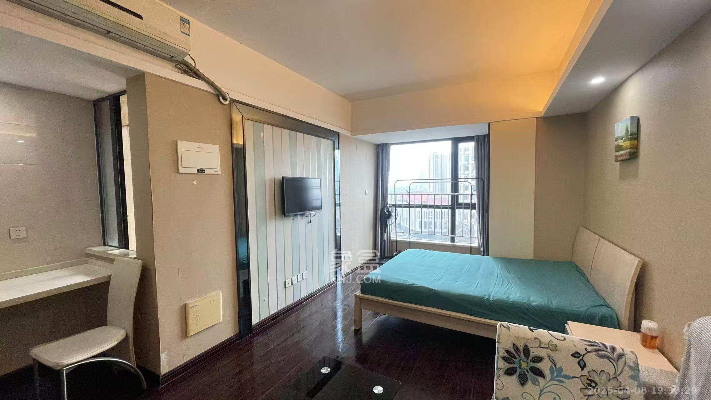 德思勤城市广场(宝格丽公寓) 1室1厅1卫 1600.0元/月 德思勤城市广场(宝格丽公寓) 1室1厅1卫 1600.0元/月室内图