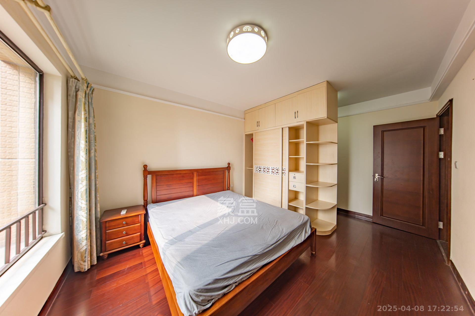 中海国际三期  3室2厅2卫    2500.0元/月 中海国际三期  3室2厅2卫    2500.0元/月室内图