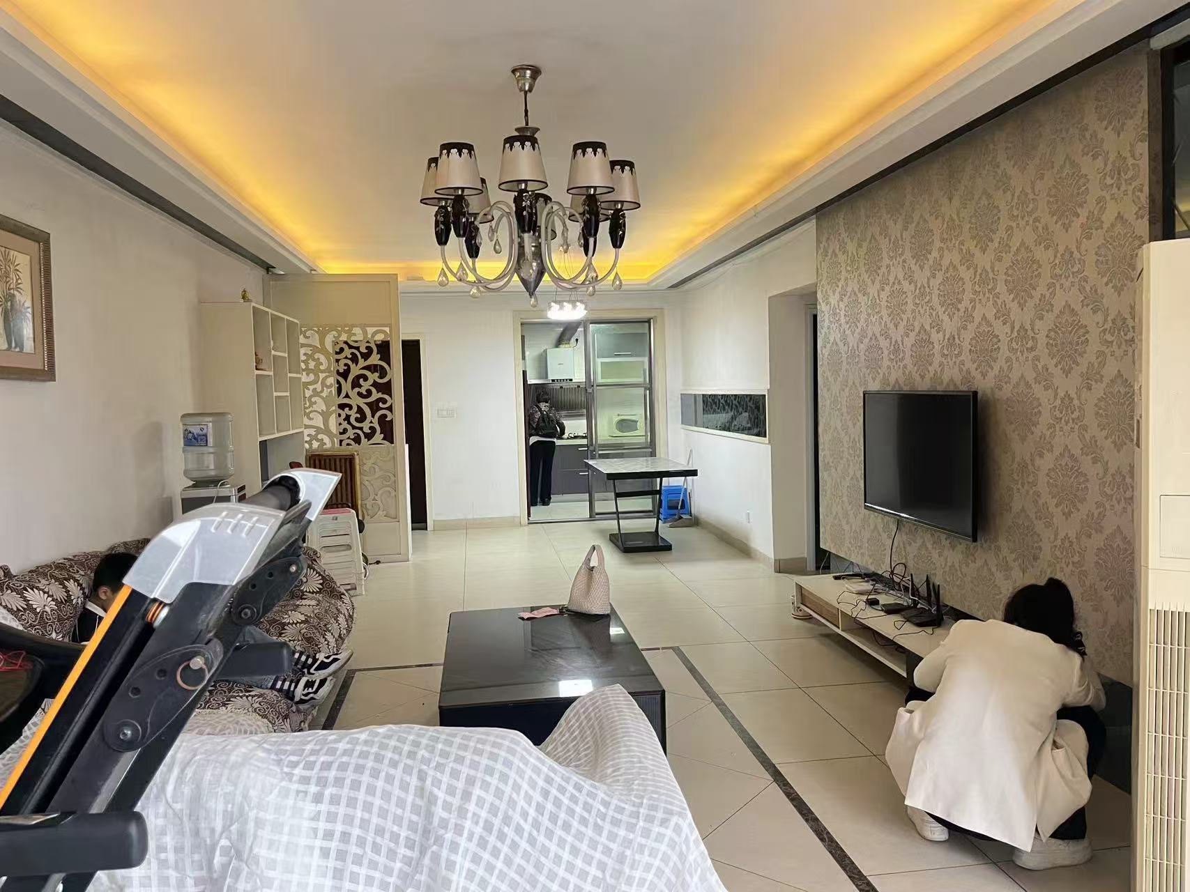 禧诚月畔湾 3室2厅2卫 1900.0元/月 禧诚月畔湾 3室2厅2卫 1900.0元/月室内图