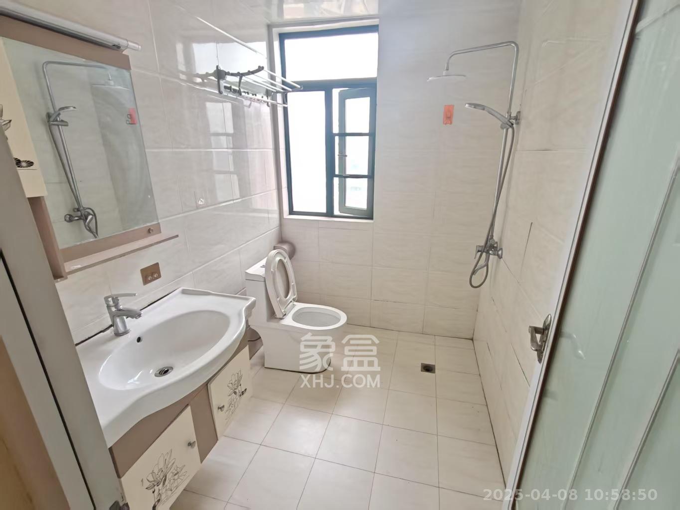 克拉美丽山庄(晟领国际) 3室2厅2卫 2500.0元/月 克拉美丽山庄(晟领国际) 3室2厅2卫 2500.0元/月室内图