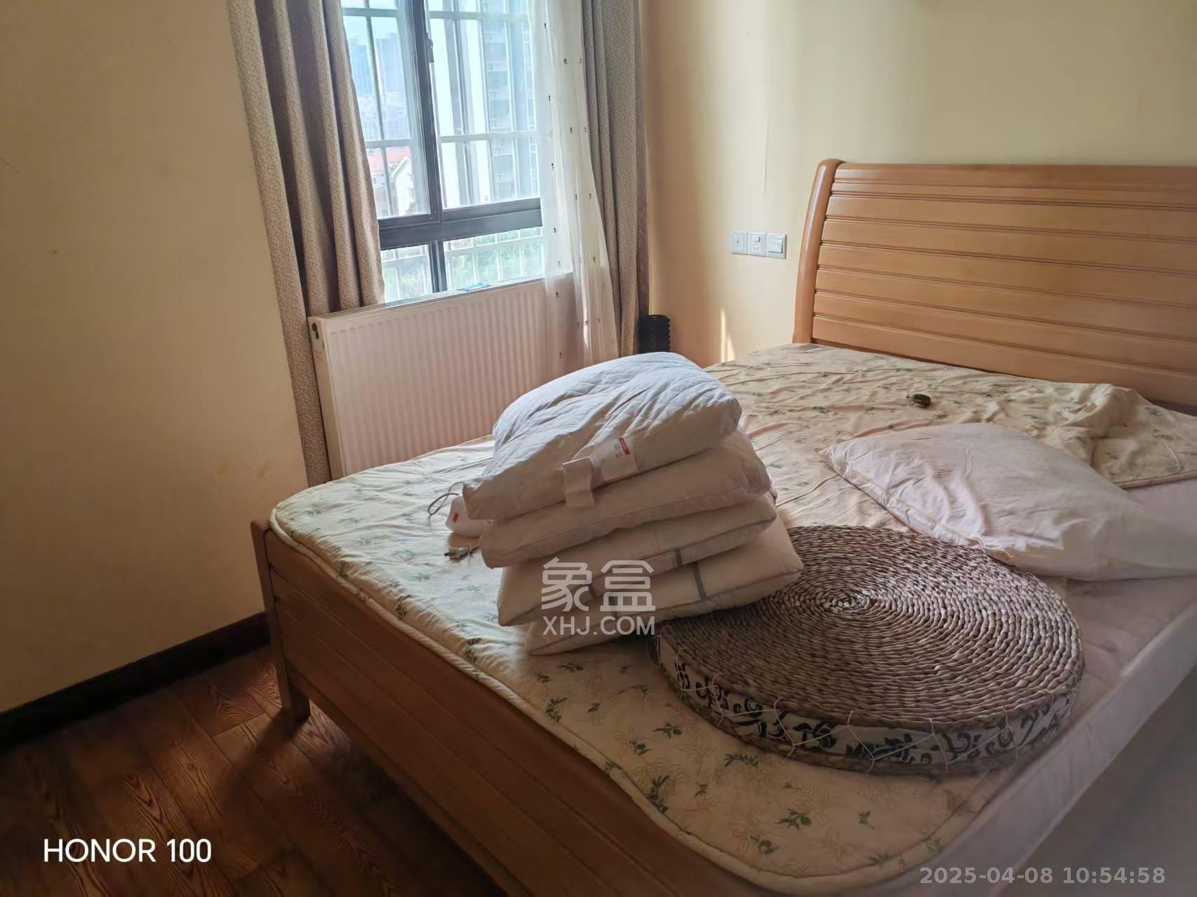 城南故事家园 3室1厅2卫 2500.0元/月 城南故事家园 3室1厅2卫 2500.0元/月室内图