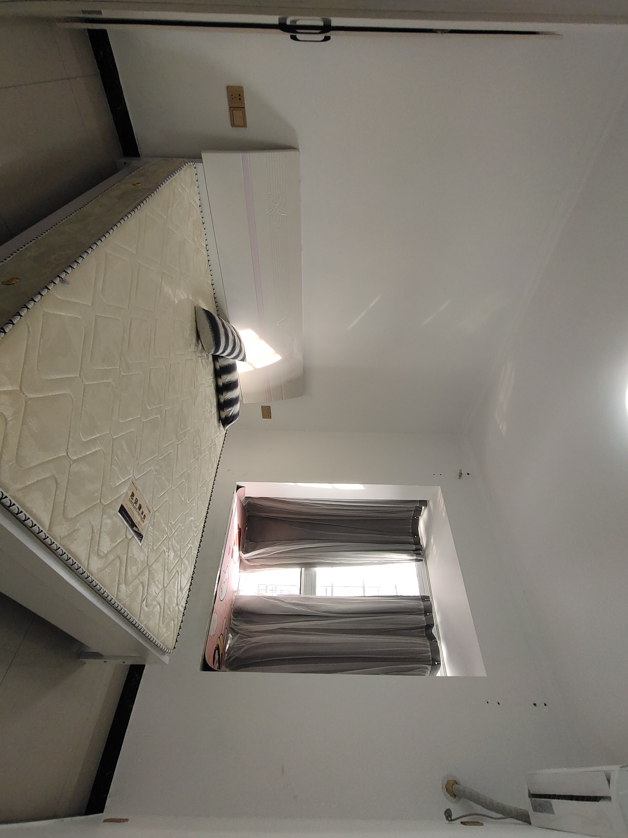 熙城春天  2室2厅1卫    45.68万 熙城春天  2室2厅1卫    45.68万客厅