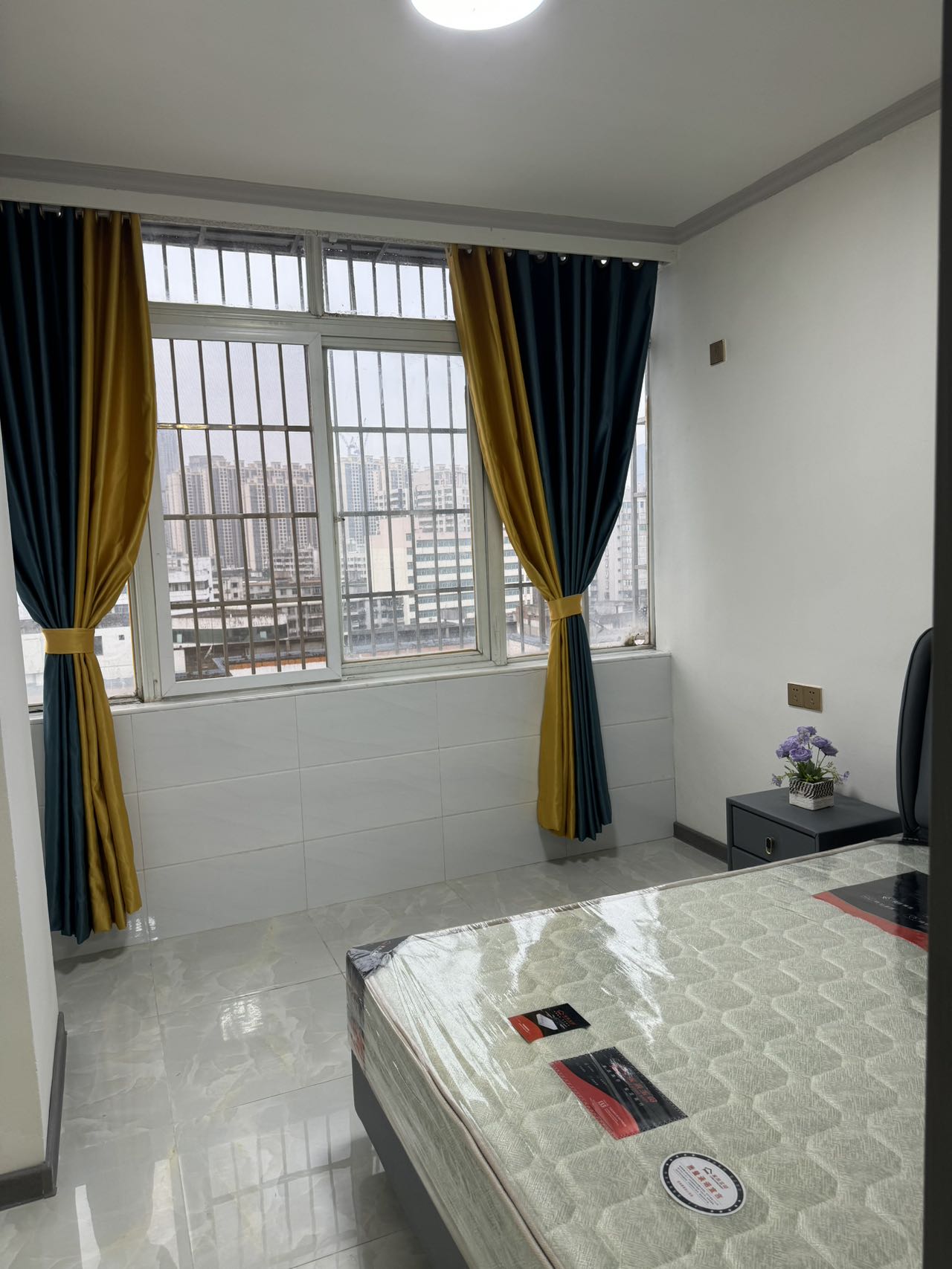 万福大厦 1室1厅1卫 46.8万 万福大厦 1室1厅1卫 46.8万客厅