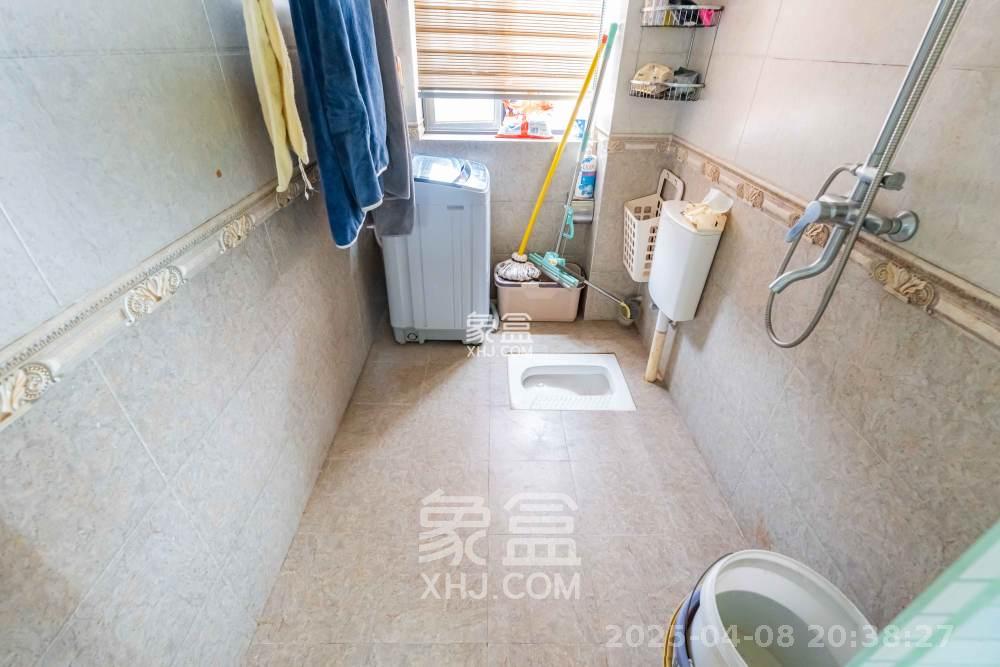 香江锦城  3室2厅2卫   4700.00元/月室内图