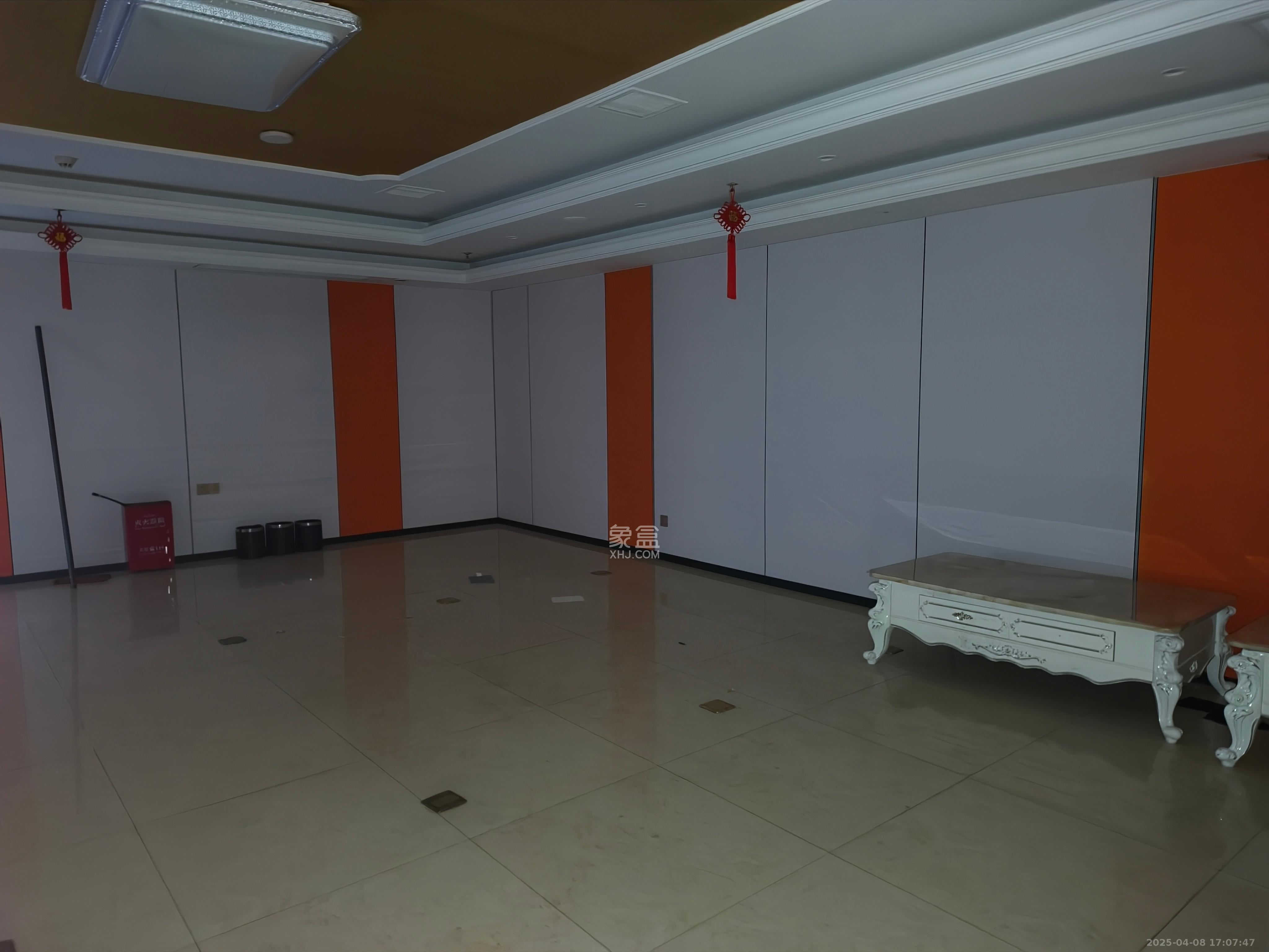 江山帝景哈佛   2300.0㎡      70000.0元/月室内图