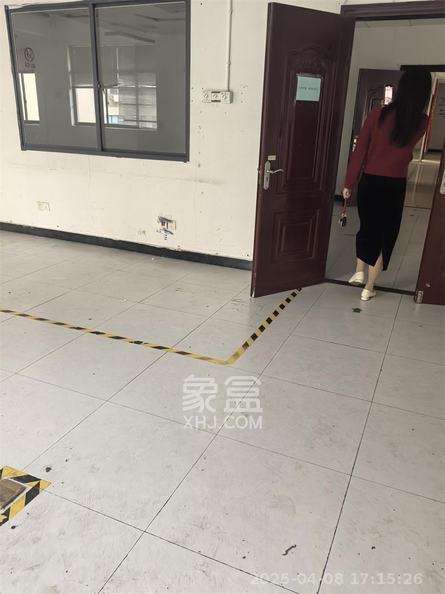 国际企业中心   345.67㎡      8500.0元/月室内图