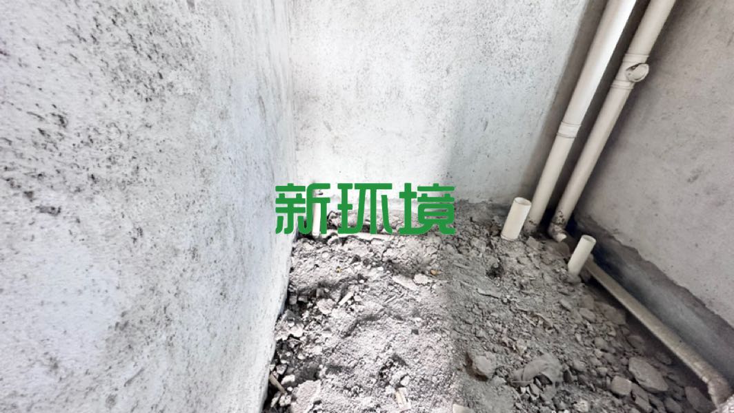 德皇新城  4室2厅2卫   89.00万客厅