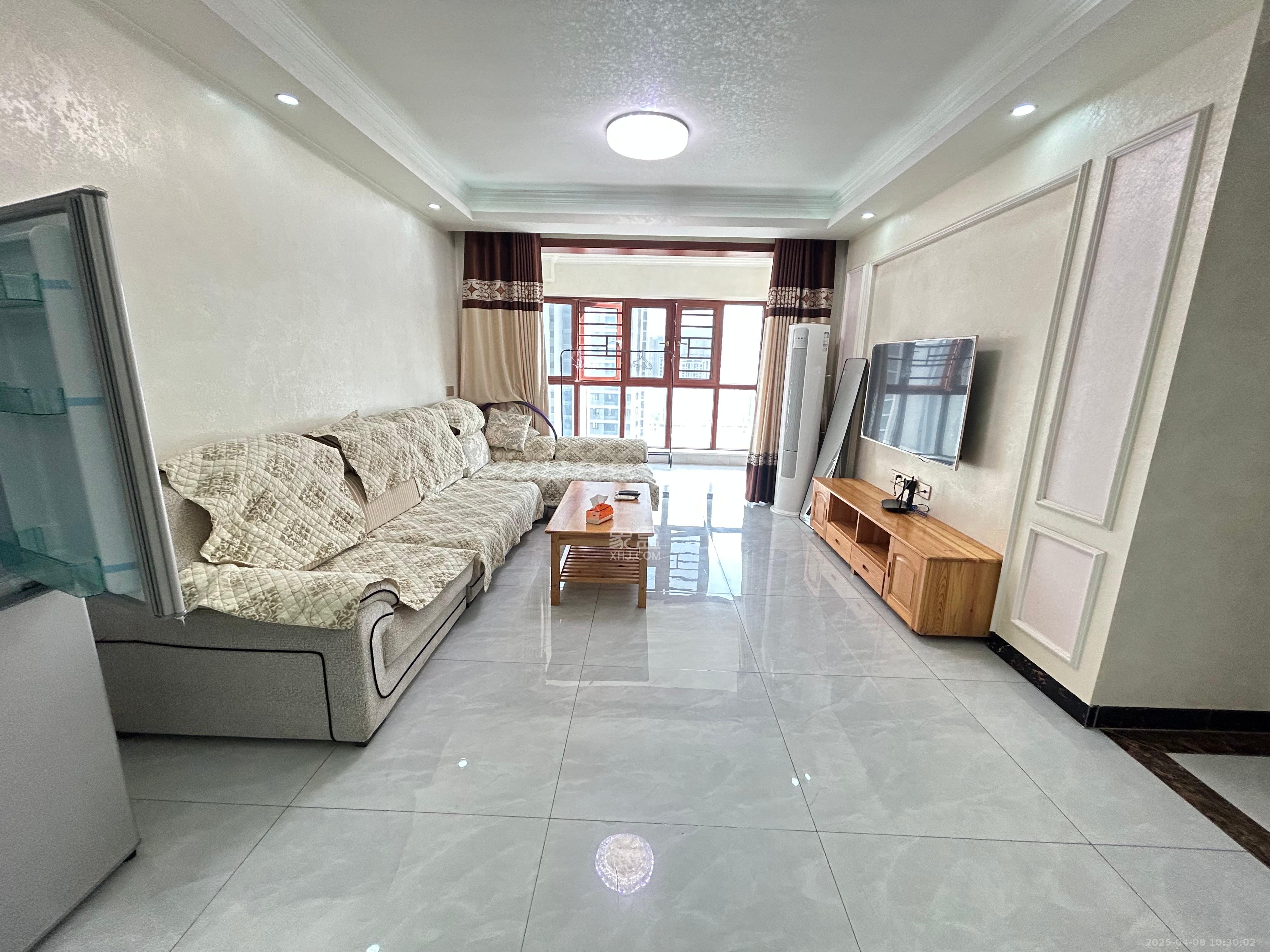 金湘苑(星澜之悦)  4室2厅2卫    2200.0元/月 金湘苑(星澜之悦)  4室2厅2卫    2200.0元/月