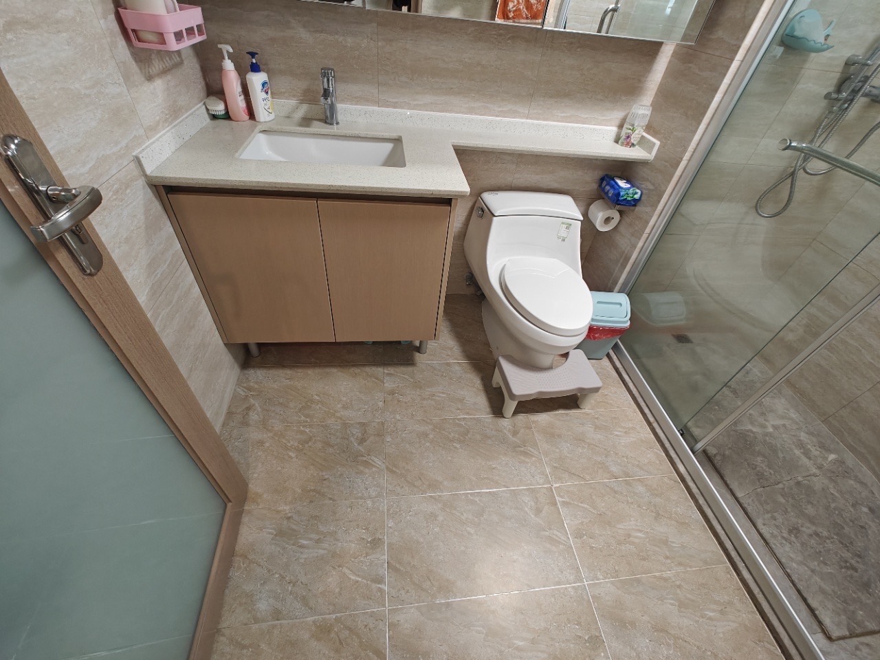 海南金地自在城 3室2厅2卫 145.0万 海南金地自在城 3室2厅2卫 145.0万客厅