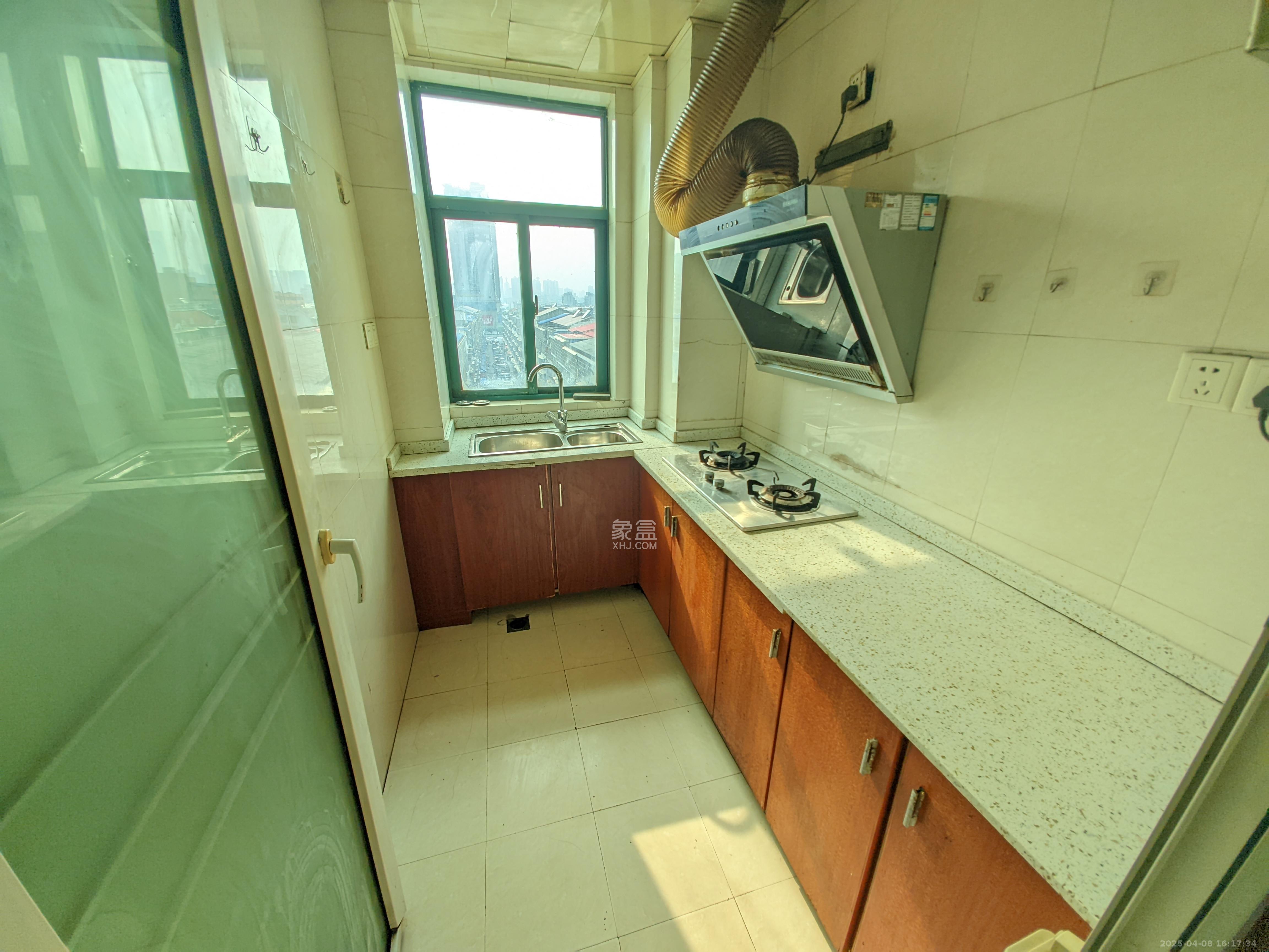 高桥财富大厦 3室1厅1卫 2400.0元/月 高桥财富大厦 3室1厅1卫 2400.0元/月室内图