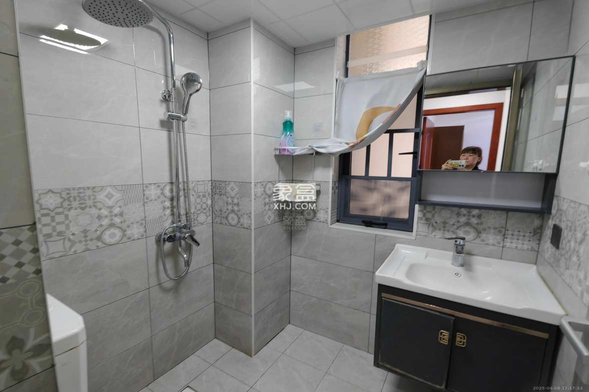 时代新城(翰林府) 3室2厅1卫 1600.0元/月 时代新城(翰林府) 3室2厅1卫 1600.0元/月室内图