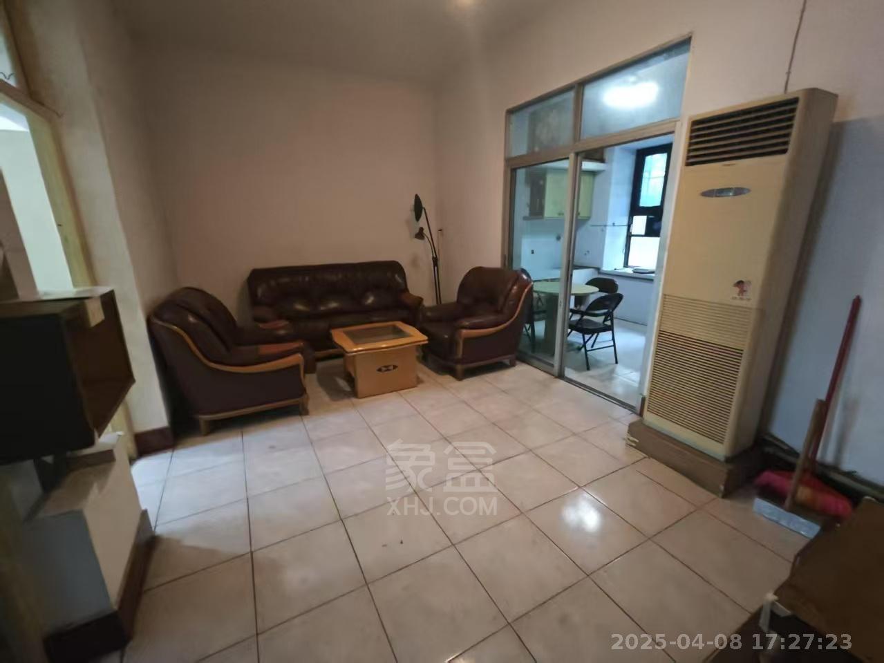 神塘冲 2室1厅1卫 650.0元/月 神塘冲 2室1厅1卫 650.0元/月室内图