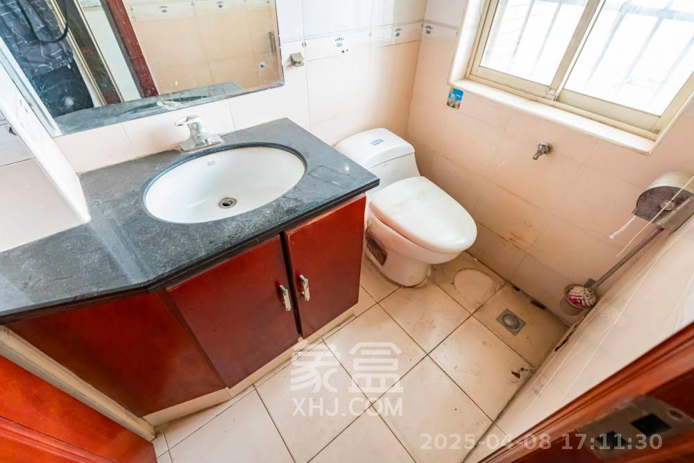 四季美景一、二期 4室2厅2卫 2600.0元/月 四季美景一、二期 4室2厅2卫 2600.0元/月室内图