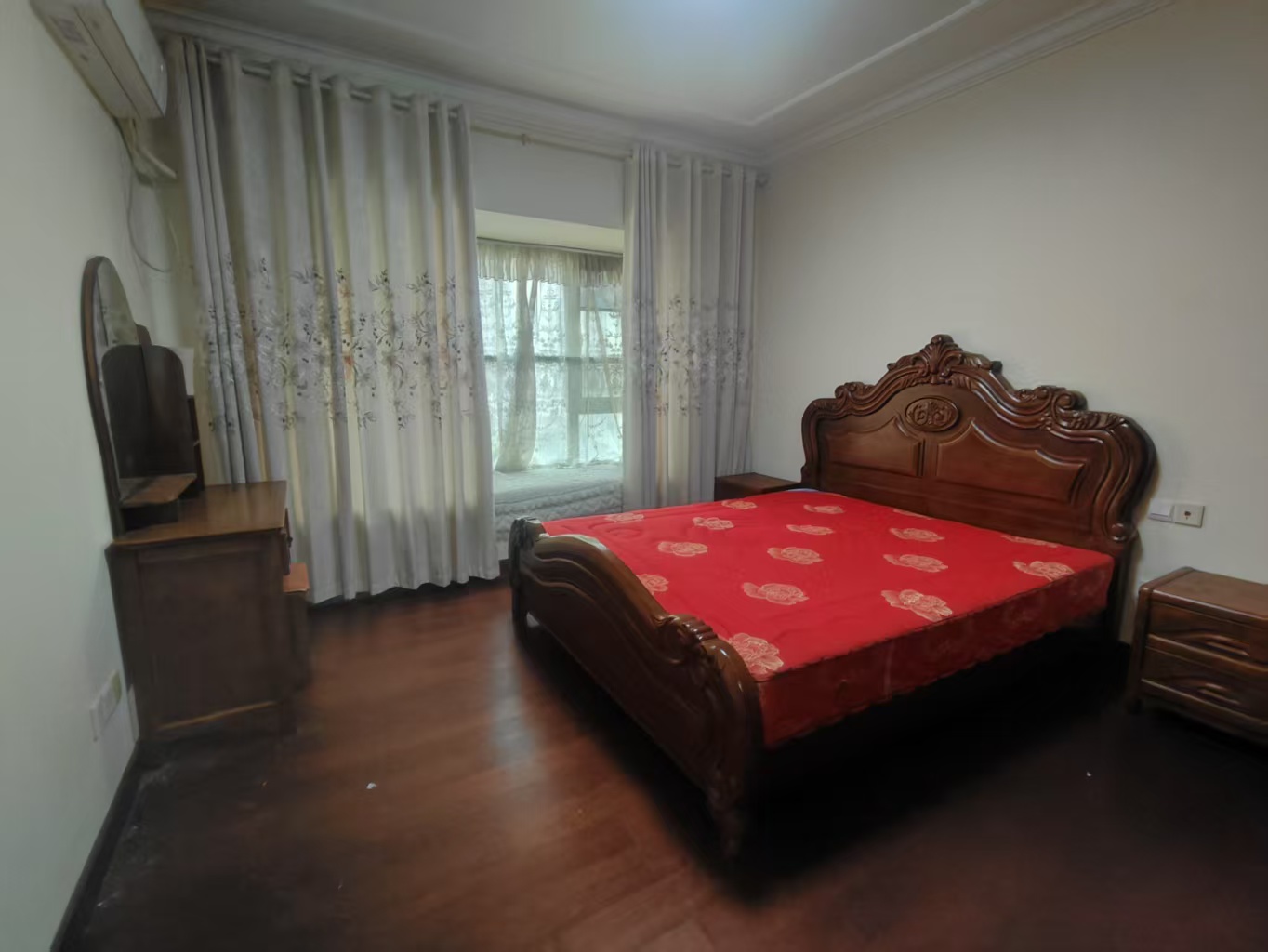 恒大绿洲 3室2厅2卫 1800.0元/月 恒大绿洲 3室2厅2卫 1800.0元/月室内图