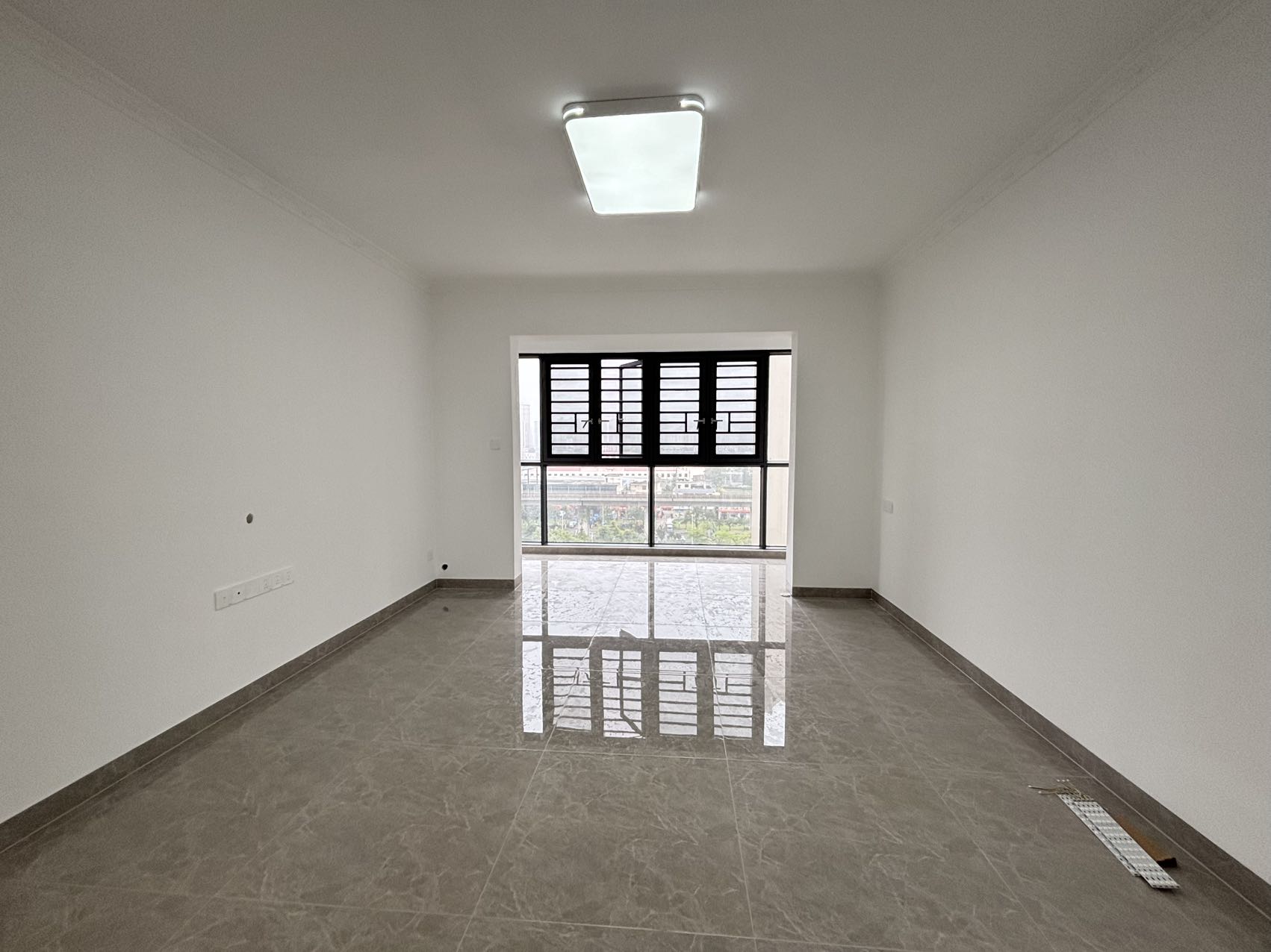 西城一号 3室2厅2卫 173.6万 西城一号 3室2厅2卫 173.6万室内图