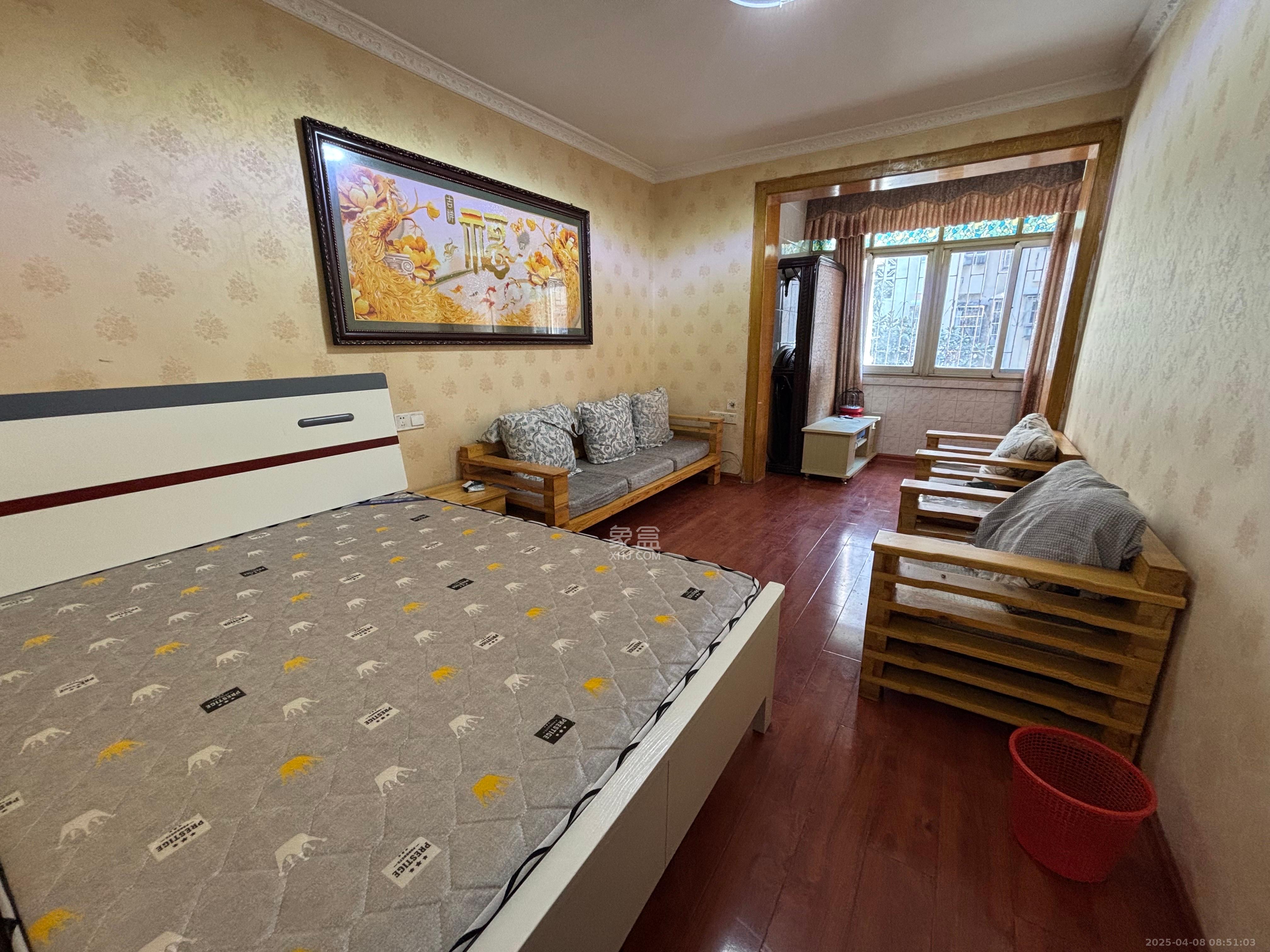 红花坡社区  2室1厅1卫    1500.0元/月 红花坡社区  2室1厅1卫    1500.0元/月室内图