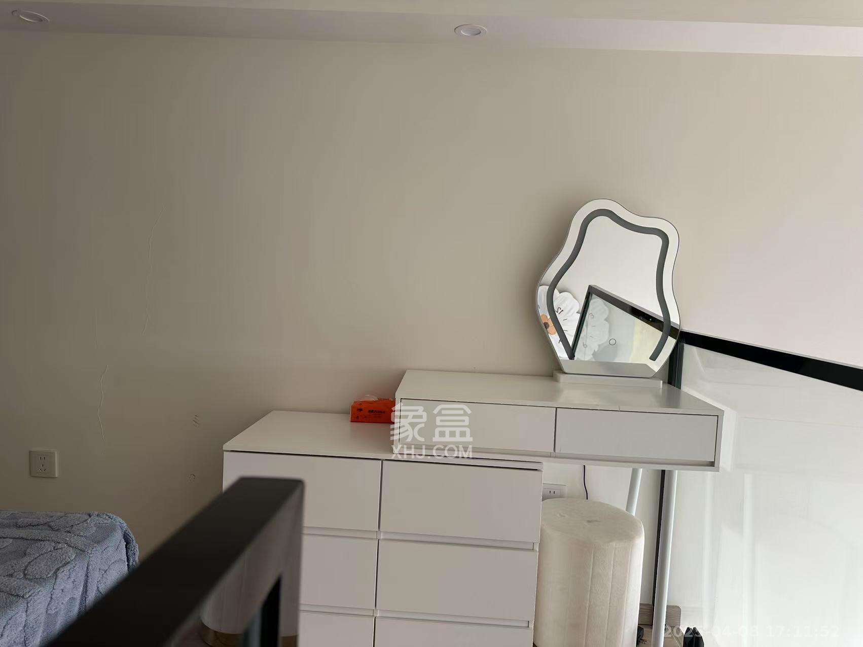 新长海D1站 1室1厅1卫 1600.0元/月 新长海D1站 1室1厅1卫 1600.0元/月室内图