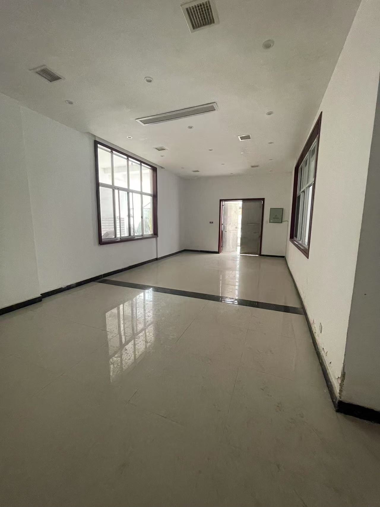 山城上品 1室1厅1卫 15000.0元/月 山城上品 1室1厅1卫 15000.0元/月室内图