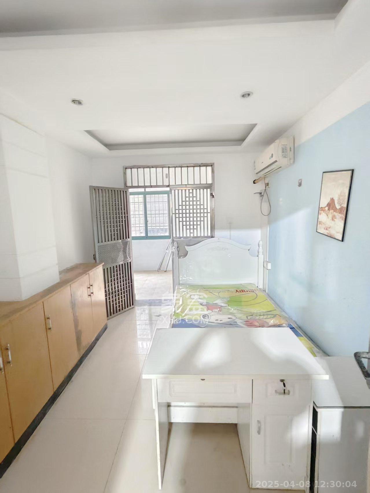 望兴景园一期 4室1厅1卫 1000.0元/月 望兴景园一期 4室1厅1卫 1000.0元/月室内图