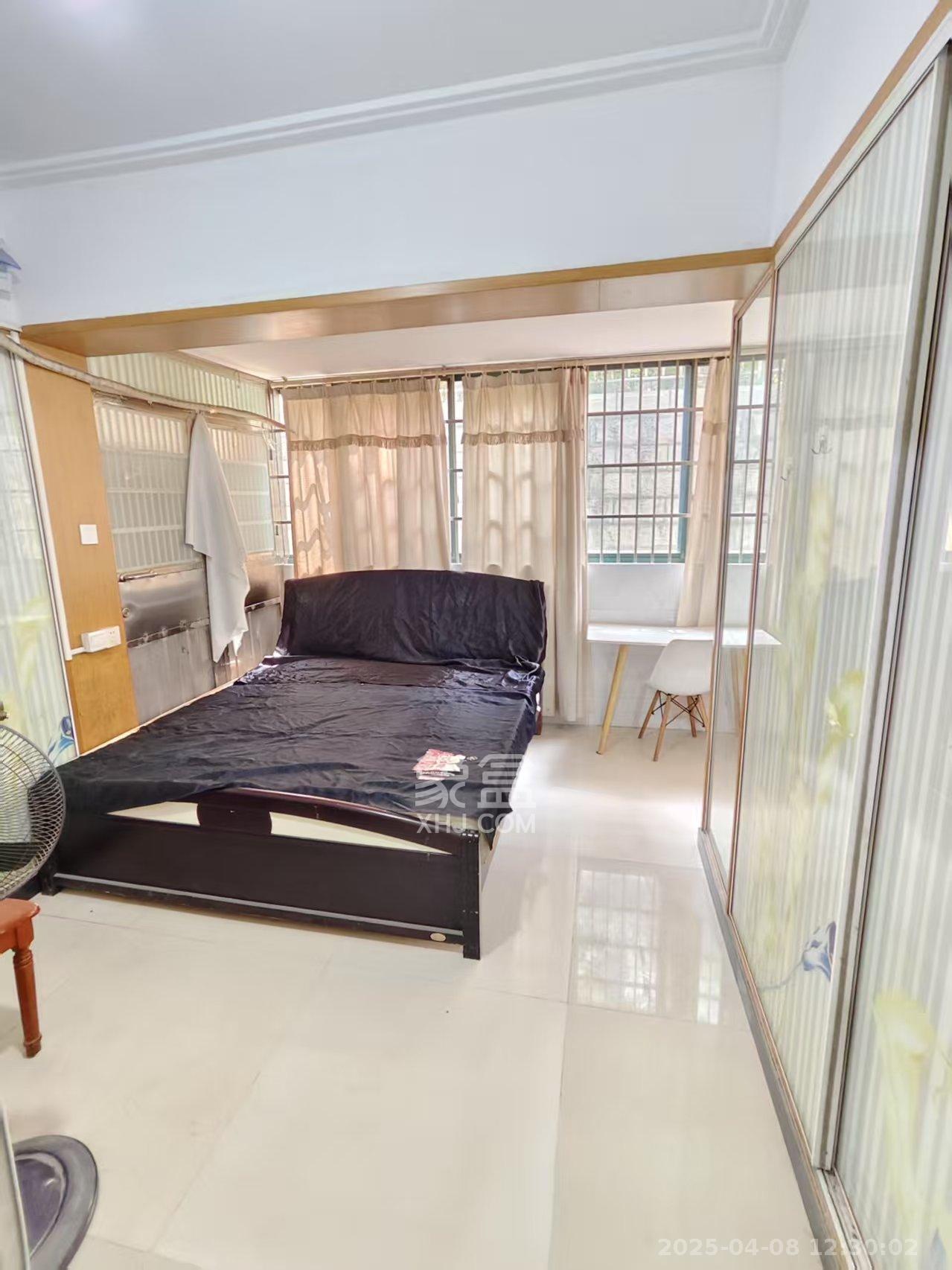 望兴景园一期 4室1厅1卫 1000.0元/月 望兴景园一期 4室1厅1卫 1000.0元/月室内图