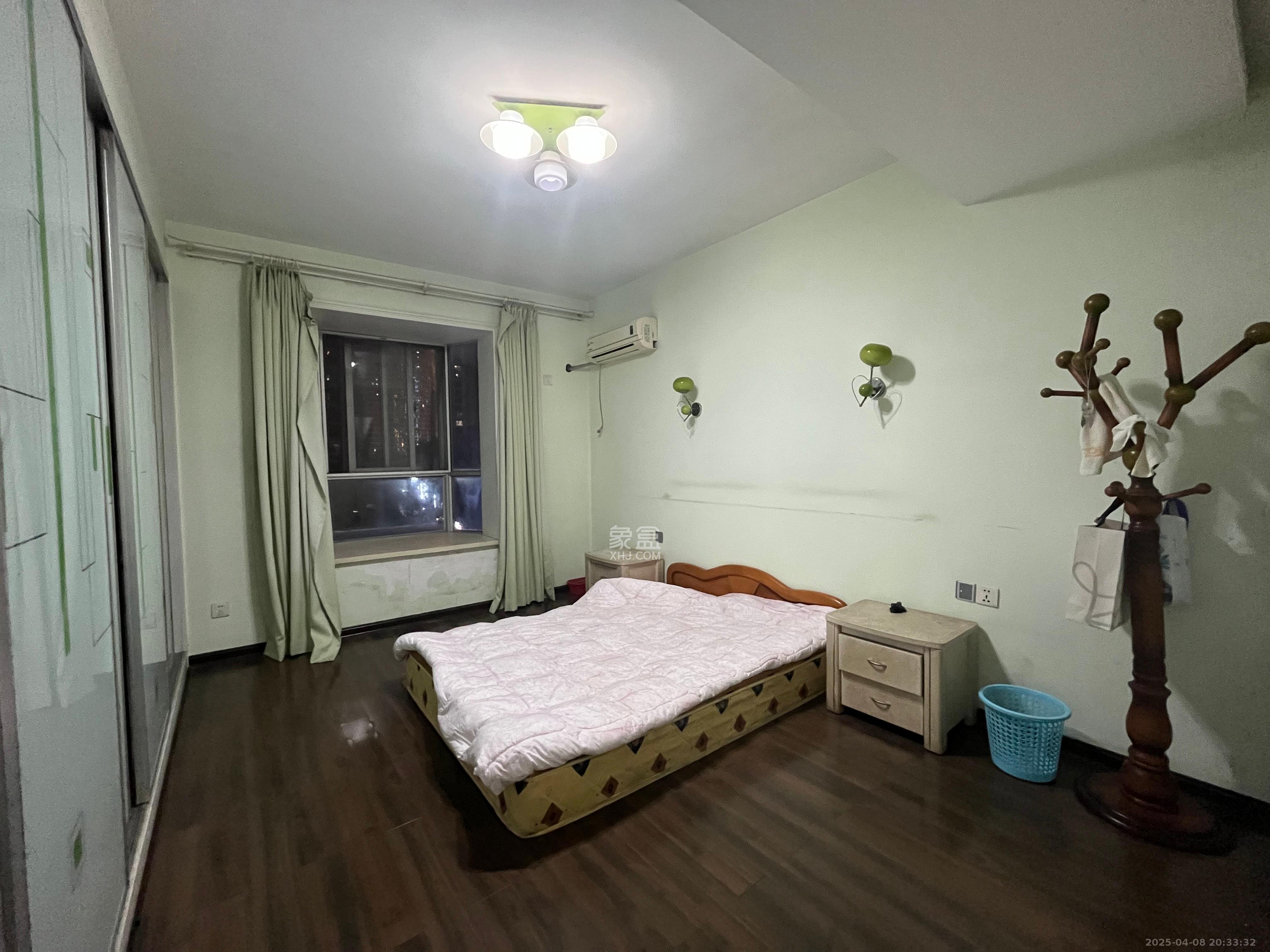 香海西岸  4室2厅1卫   2700.00元/月室内图