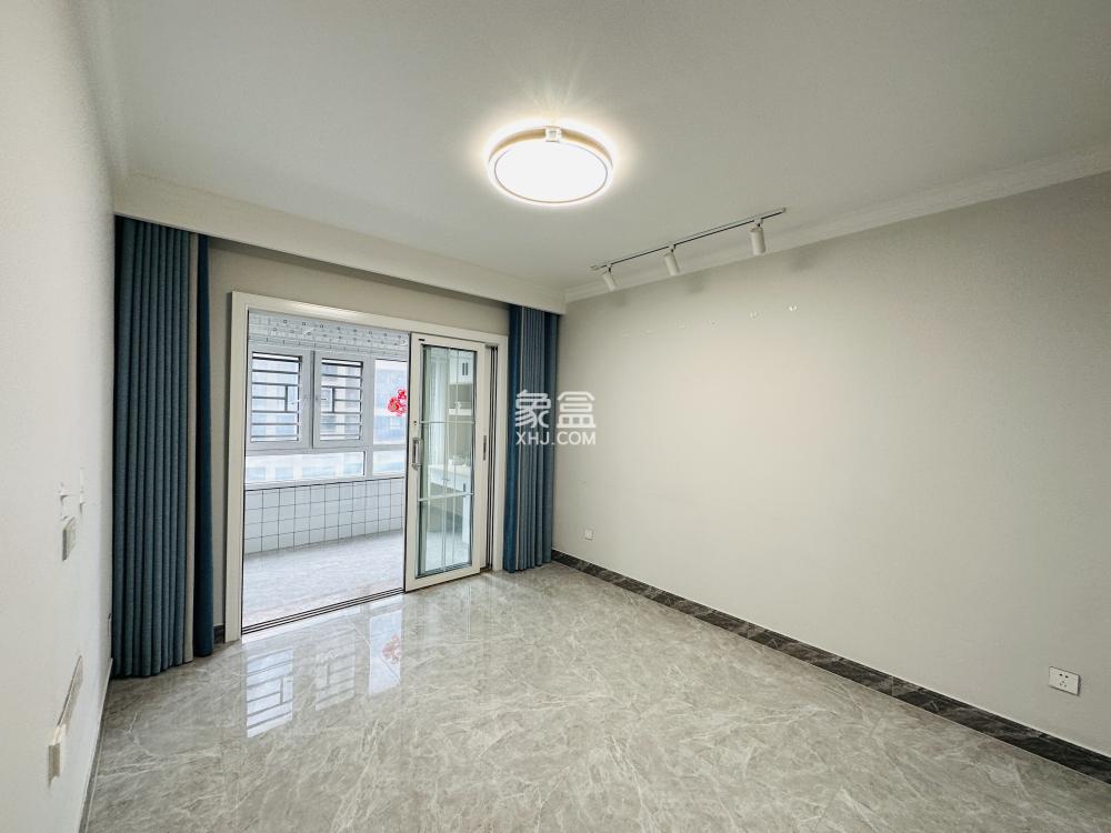 耀江西岸公馆 3室2厅2卫 260.0万 耀江西岸公馆 3室2厅2卫 260.0万室内图